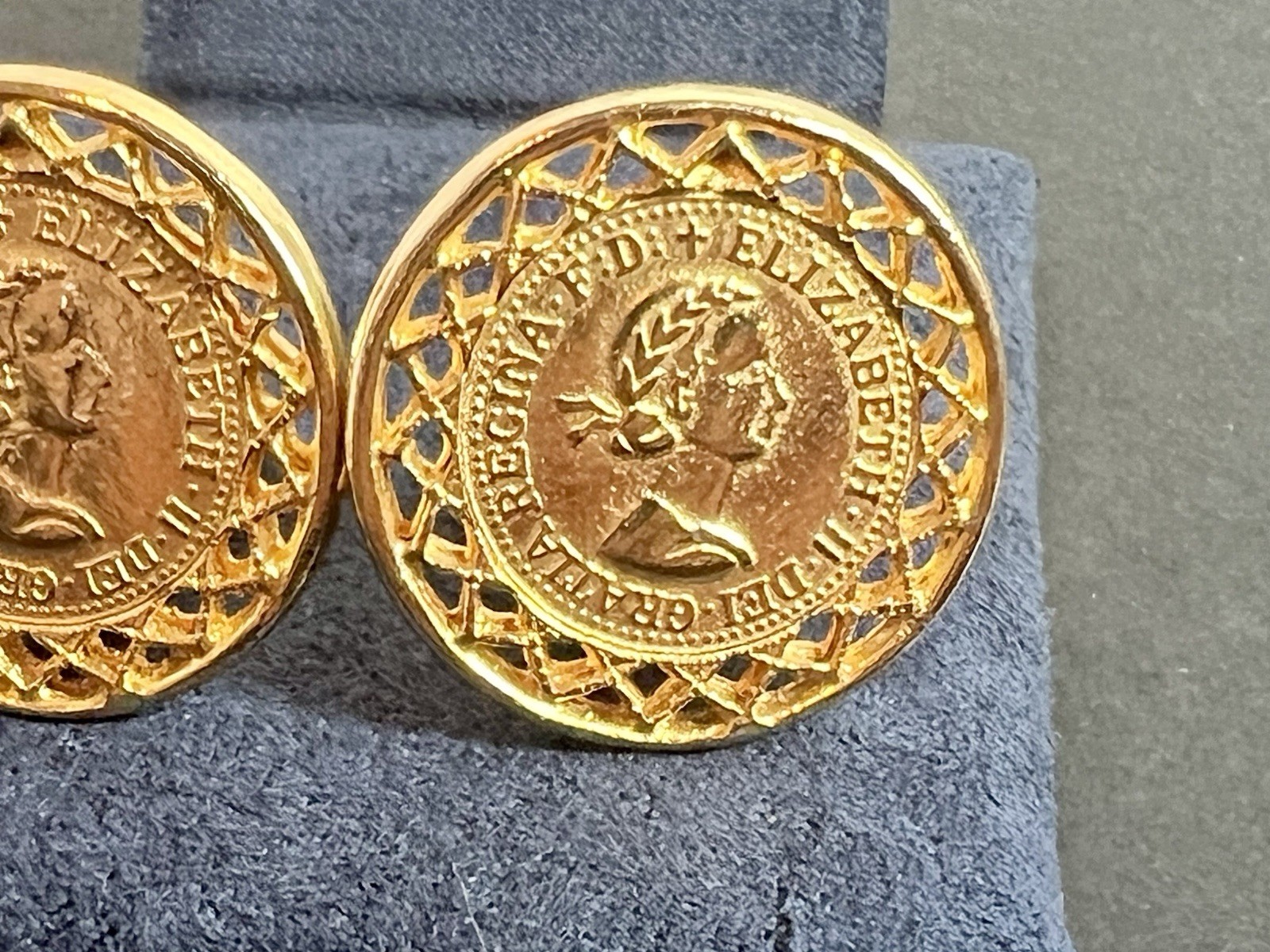 Gay Boyer Vintage Queen Elizabeth II Clip On Earrings Gold Tone 1”