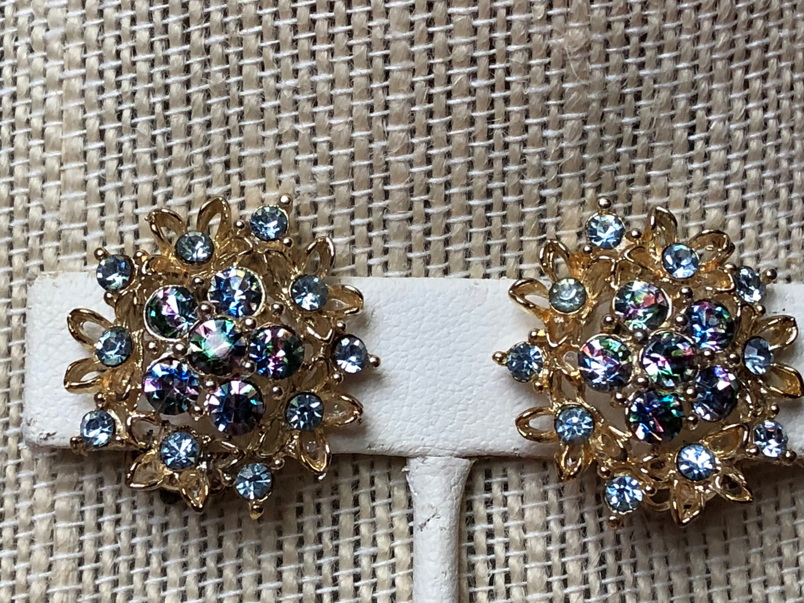 Signed STAR Vintage Gold tone Rhinestone Earrings Great Minty Condition