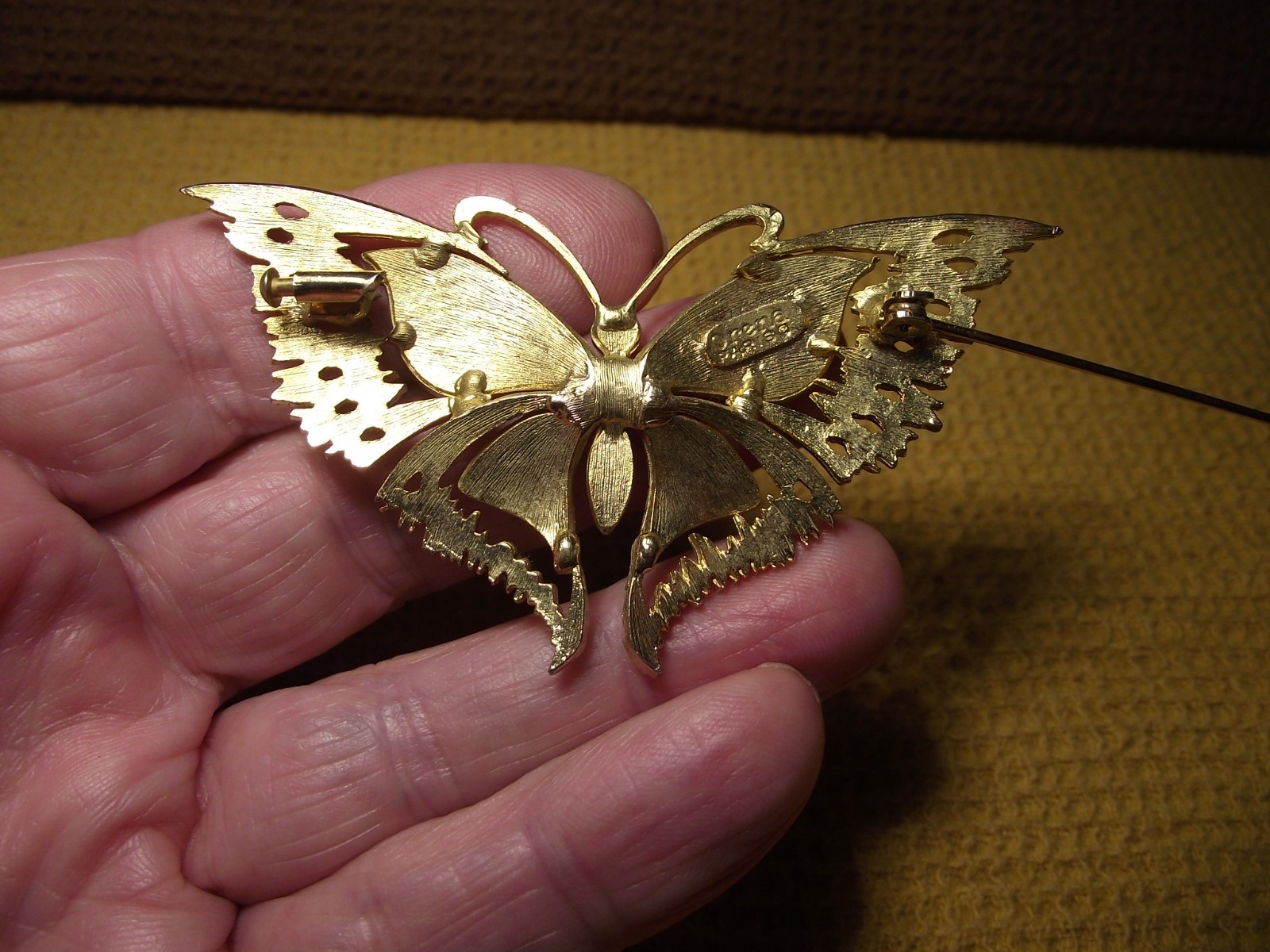 A VINTAGE ORENA PARIS GREEN AND BLUE ENAMEL GOLD TONE BUTTERFLY BROOCH FRANCE