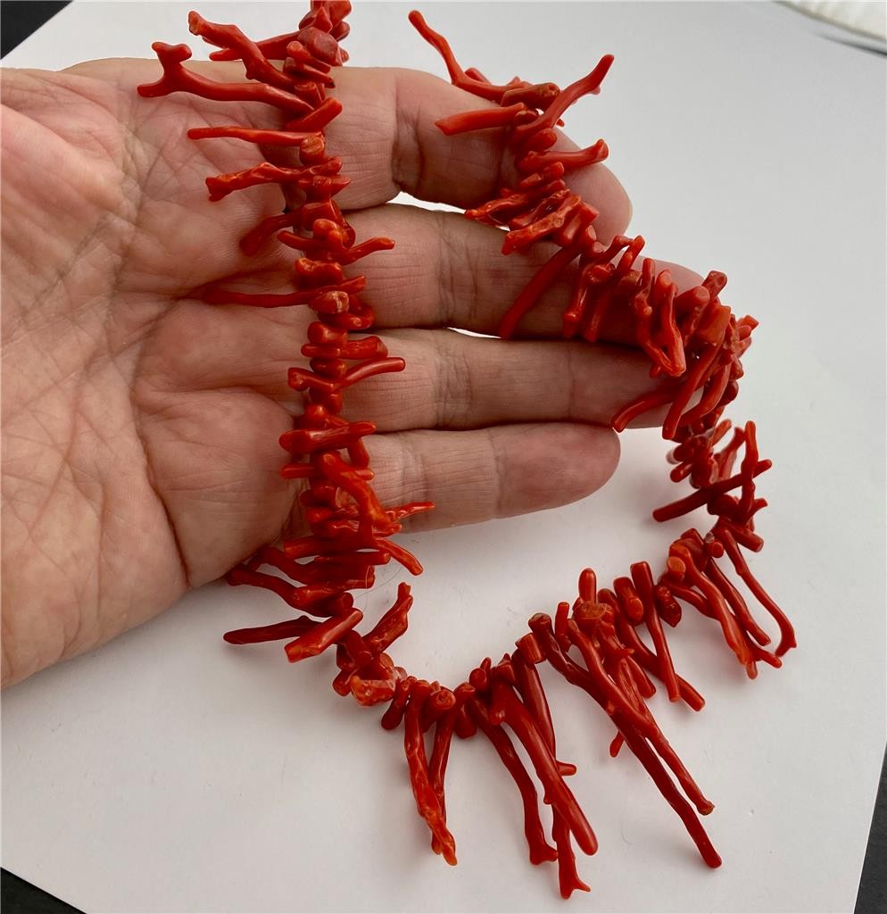 Vintage Genuine Red Branch Coral Beads Graduated Necklace 19″ Long