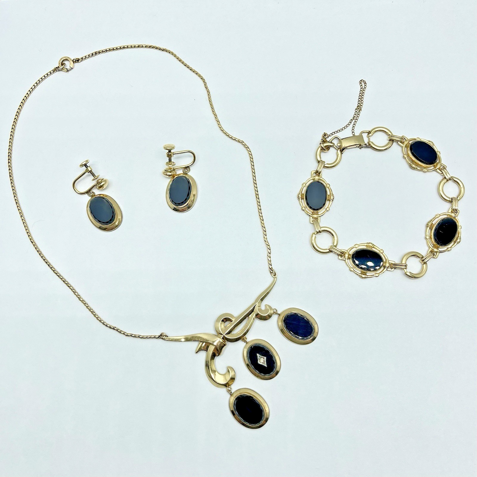 Vtg. CM 1/20 12KT GF Jewelry Set Necklace, Bracelet & Earrings Black Glass -MC