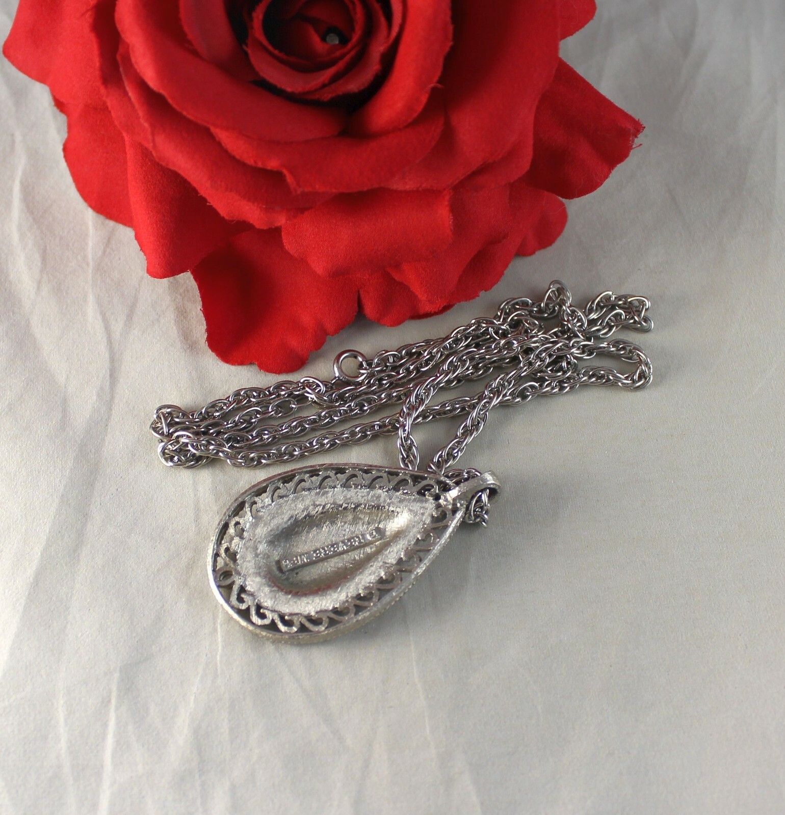 Vintage Revere MFG Silver tone Tear Drop Necklace CAT RESCUE