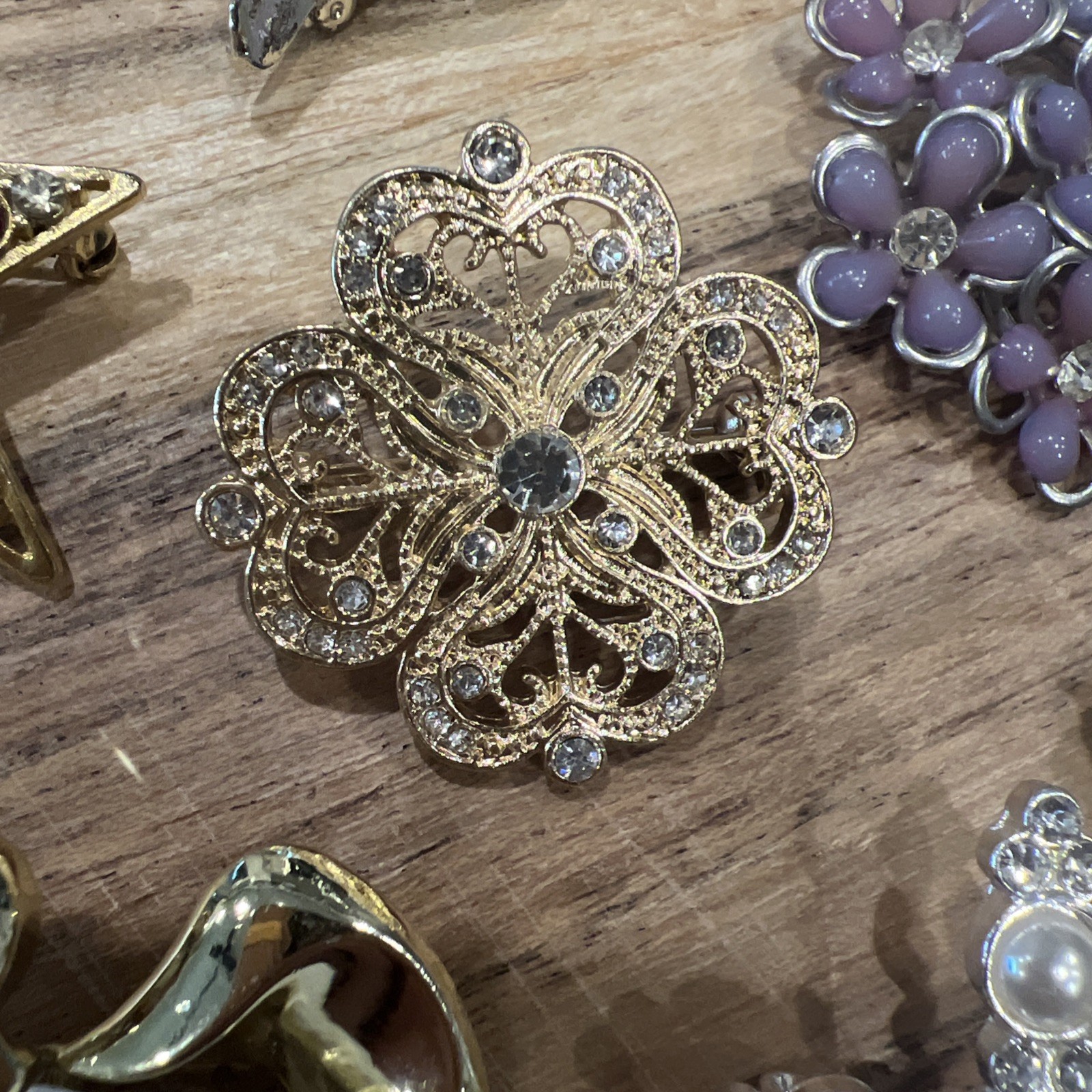 Set Of 12 Brooches Different Styles