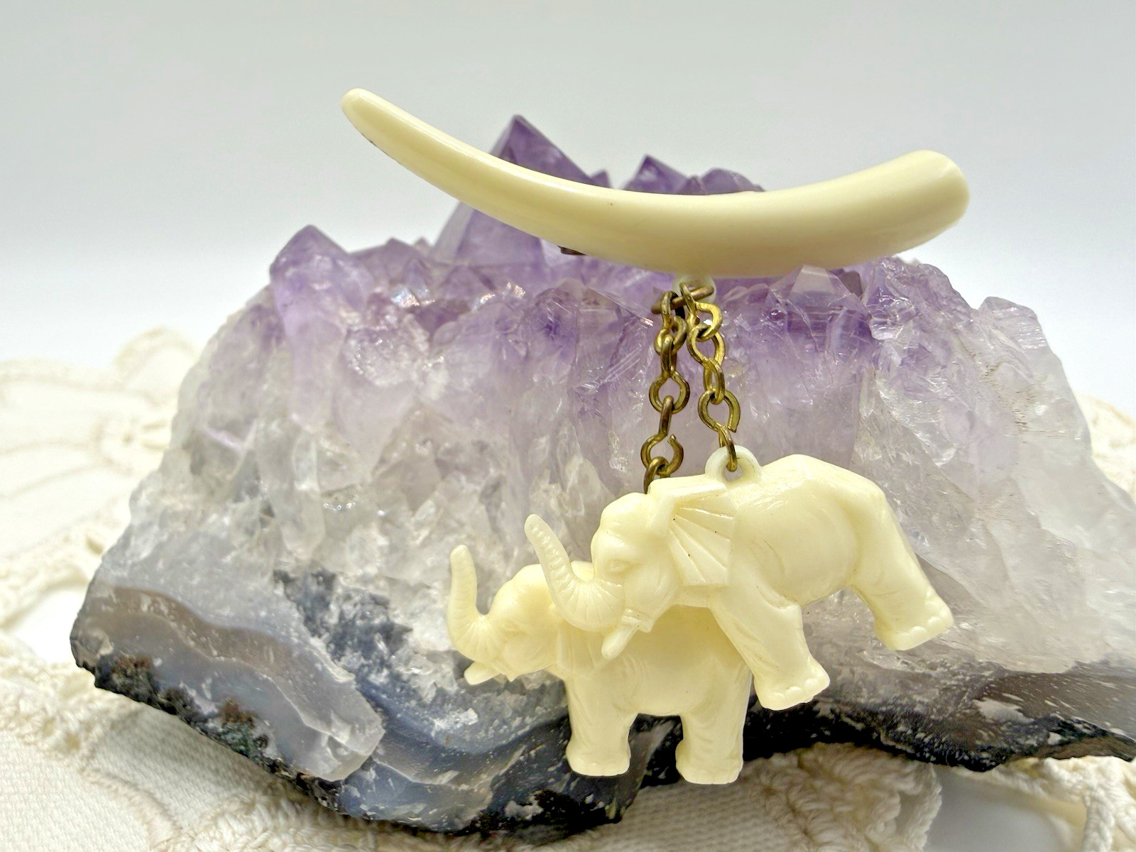 Celluloid Elephants Brooch White Vintage Pin Souvenir Collectible Animal Jewelry
