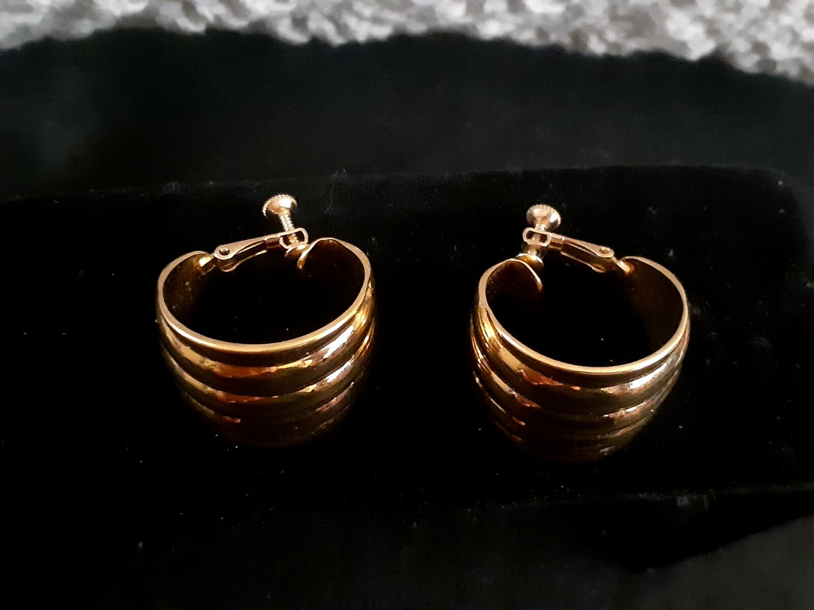 Vintage Napier Goldtone Wide Hoop adjustable clip on Earrings
