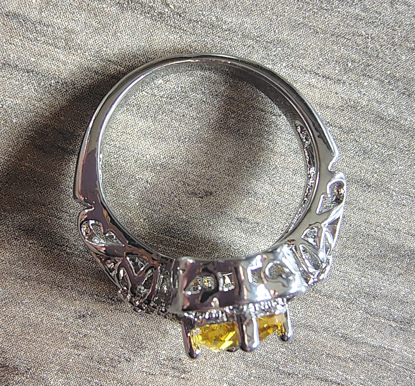 Vtg Sz 7 Costume Jewelry Ring Yellow Stone Silver Tone Business Casual Gift