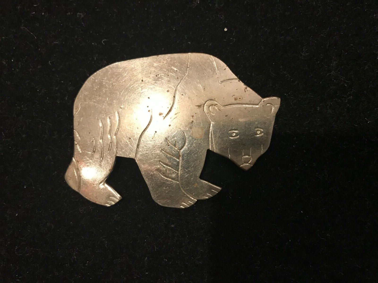 Silver BEAR brooch/pin, The Robbins Co., Attleboro, Massachusetts, ca1910s-30s