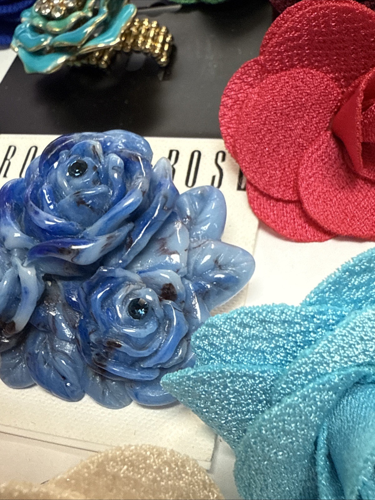 ROSE FIGURE JEWELRY LOT CLOTH FLOWER PINS RING BRACELET MULTICOLOR LOT NEW 19pc