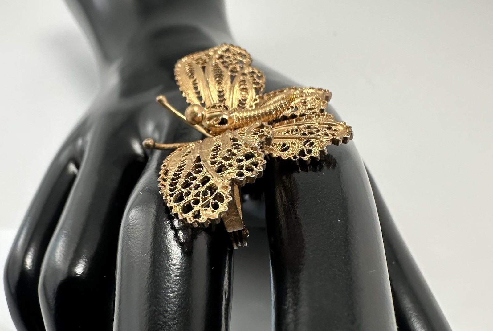 VTG 800 Silver Gold Tone Filigree 3D Butterfly Brooch Ornate Cannetille Design