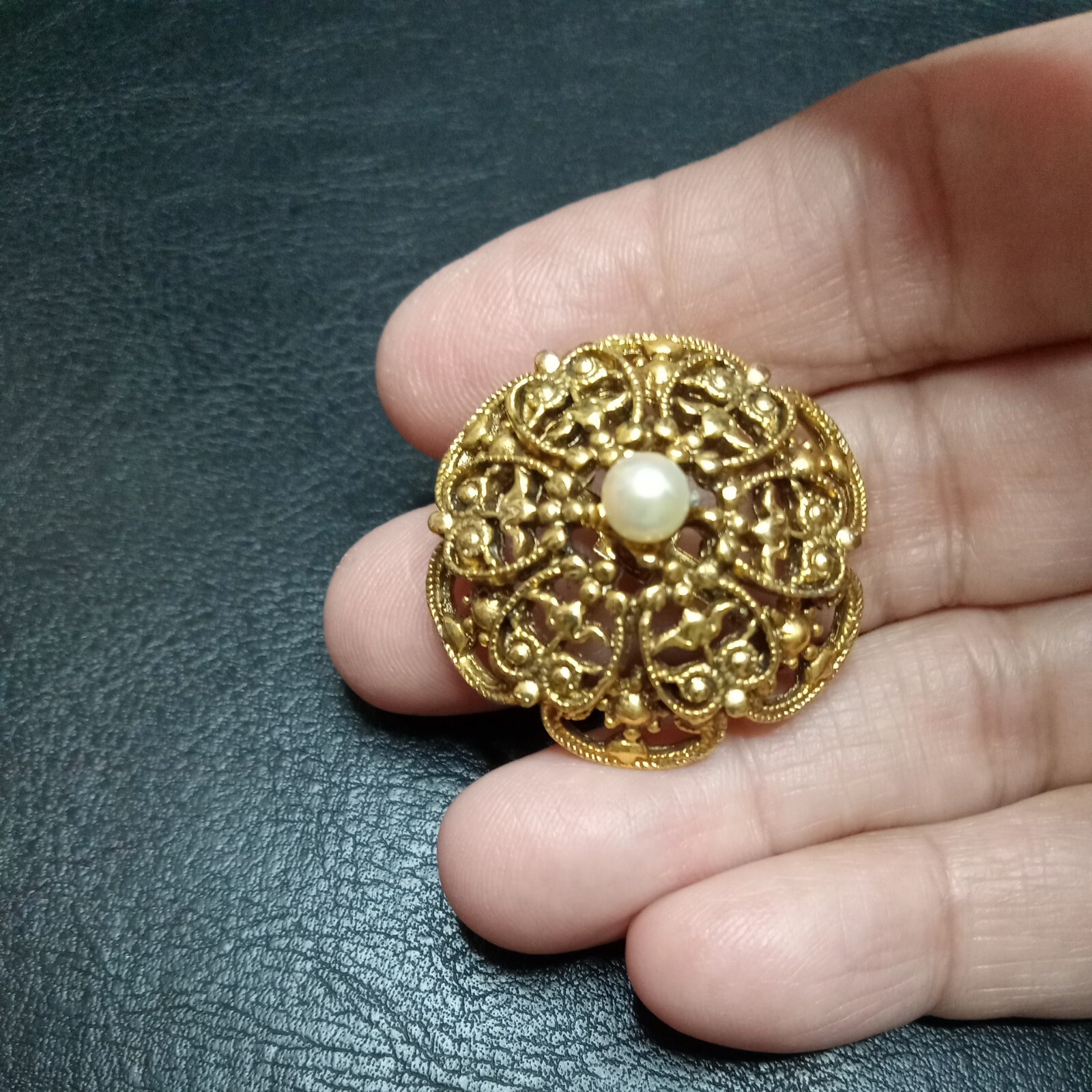 Vintage Signed TACOA Flower Pin Brooch Faux Pearl. 3417