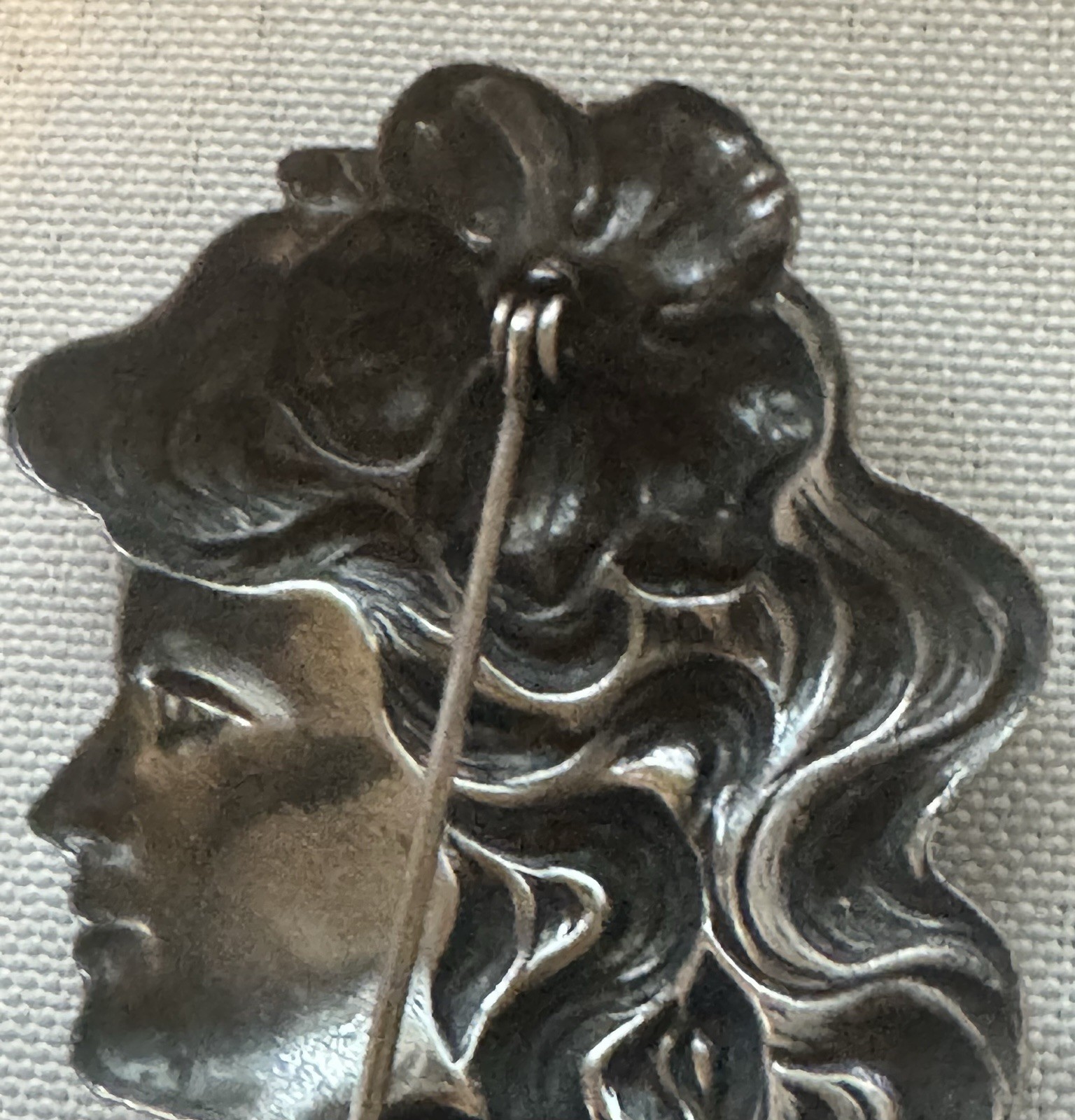 Vintage Art Nouveau Silver Tone Metal Lady Portrait Brooch Unmarked