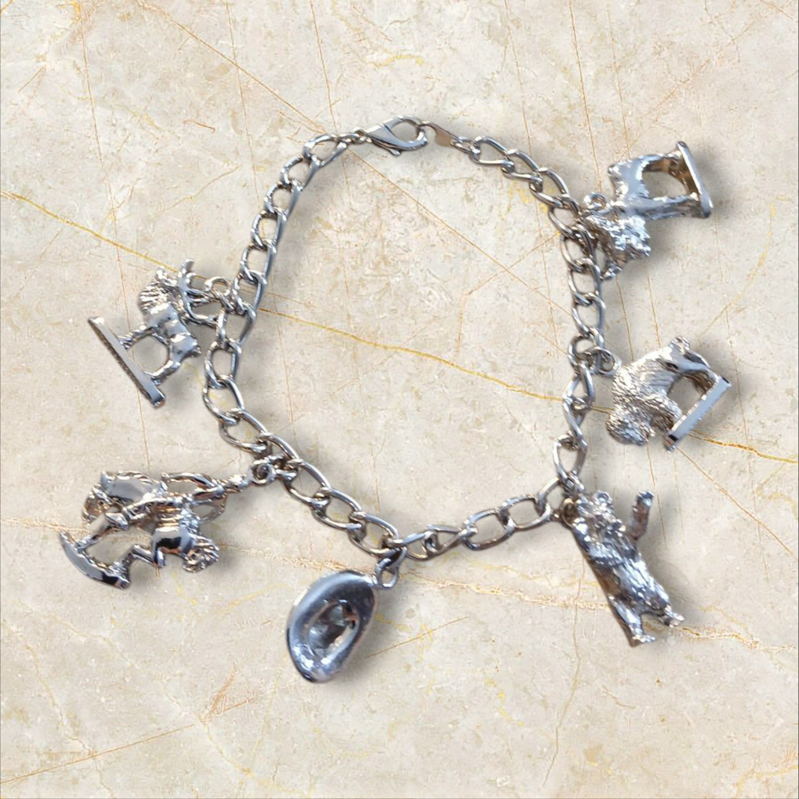 Charm Bracelet Silvertone Western Bronco Rider Moose Bison Cowboy Hat Bear