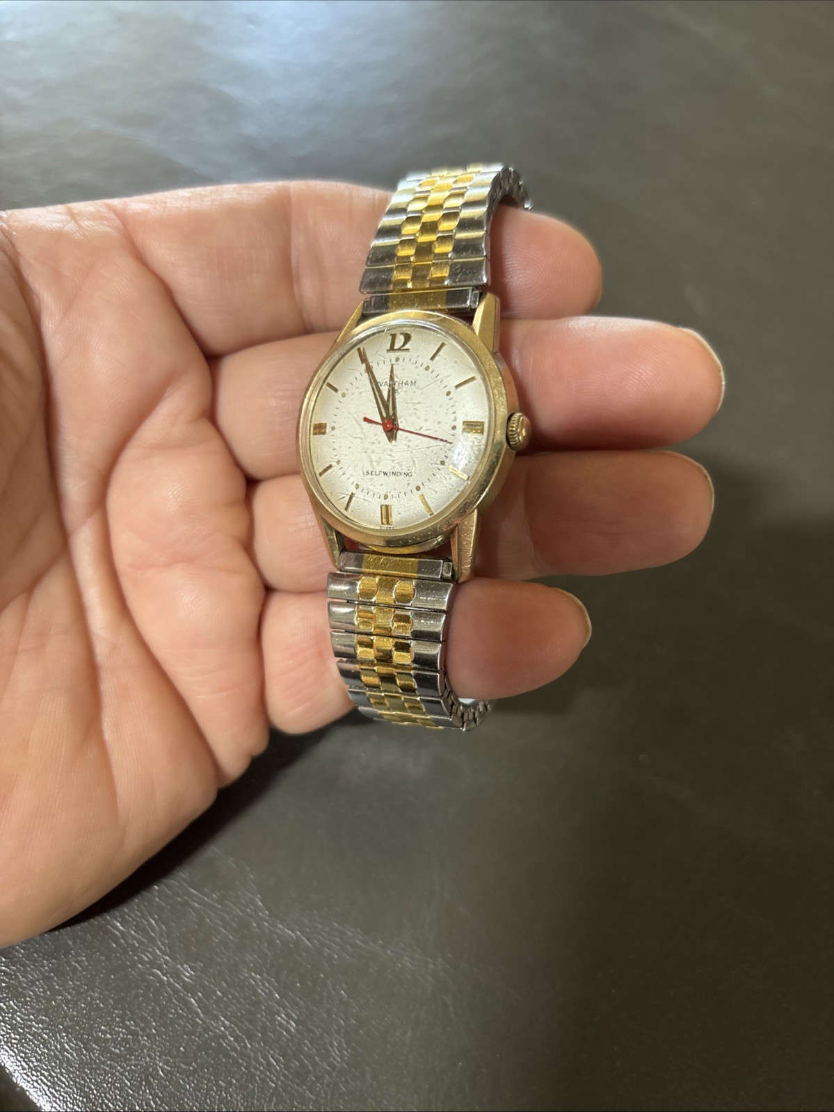 VINTAGE Waltham 25 Self Winding 10k Gold Filled Bezel/Red Second Hand READ DES