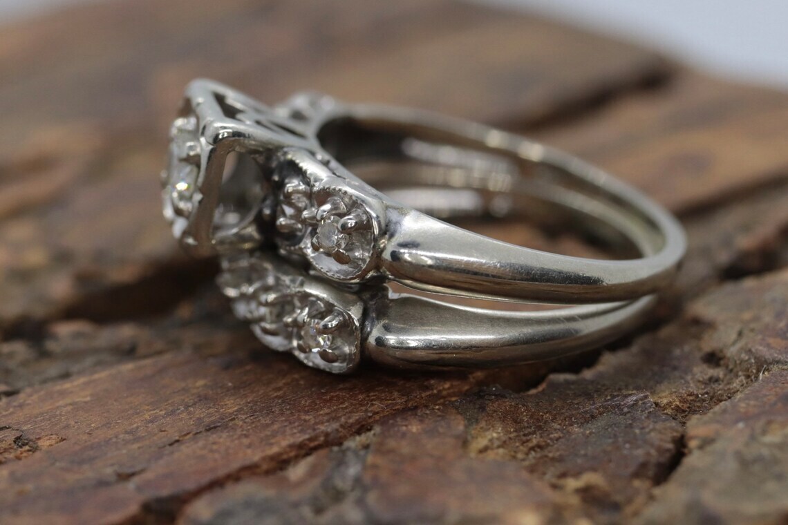 2 CTW White Round Simulated Diamond Art Deco Antique Style 925 Silver Ring Set