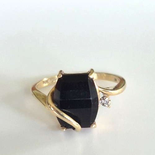 10K Yellow Gold Marked PSCO Onyx and Diamond Ring – Size 6.25, Weighs 2 Grams