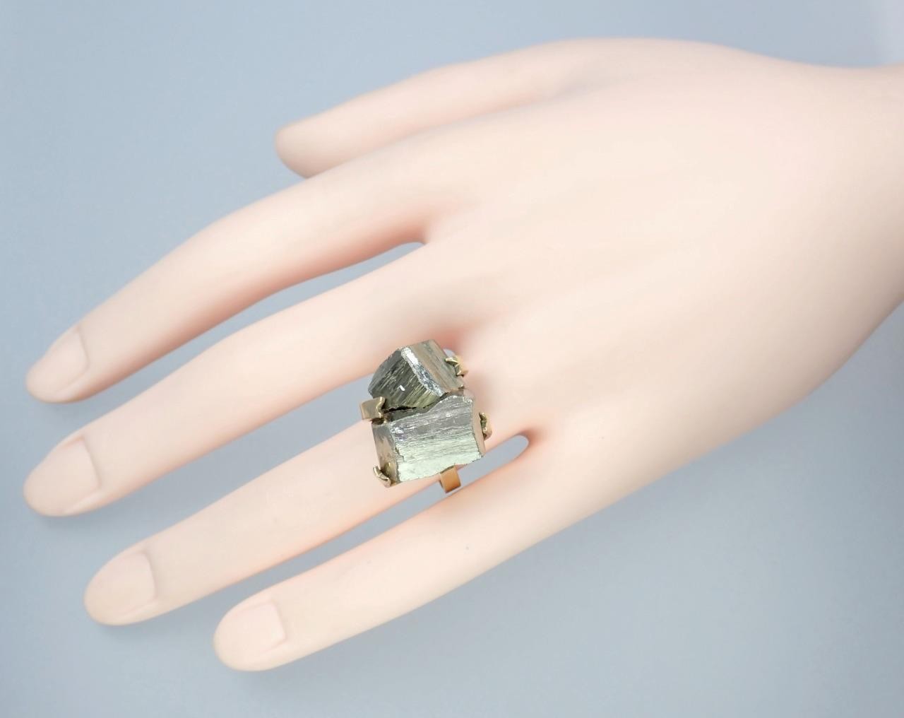 Amazing Vintage 1970s Brutalist Modernist 9K Gold Pyrite Cocktail Ring 1971 7.25