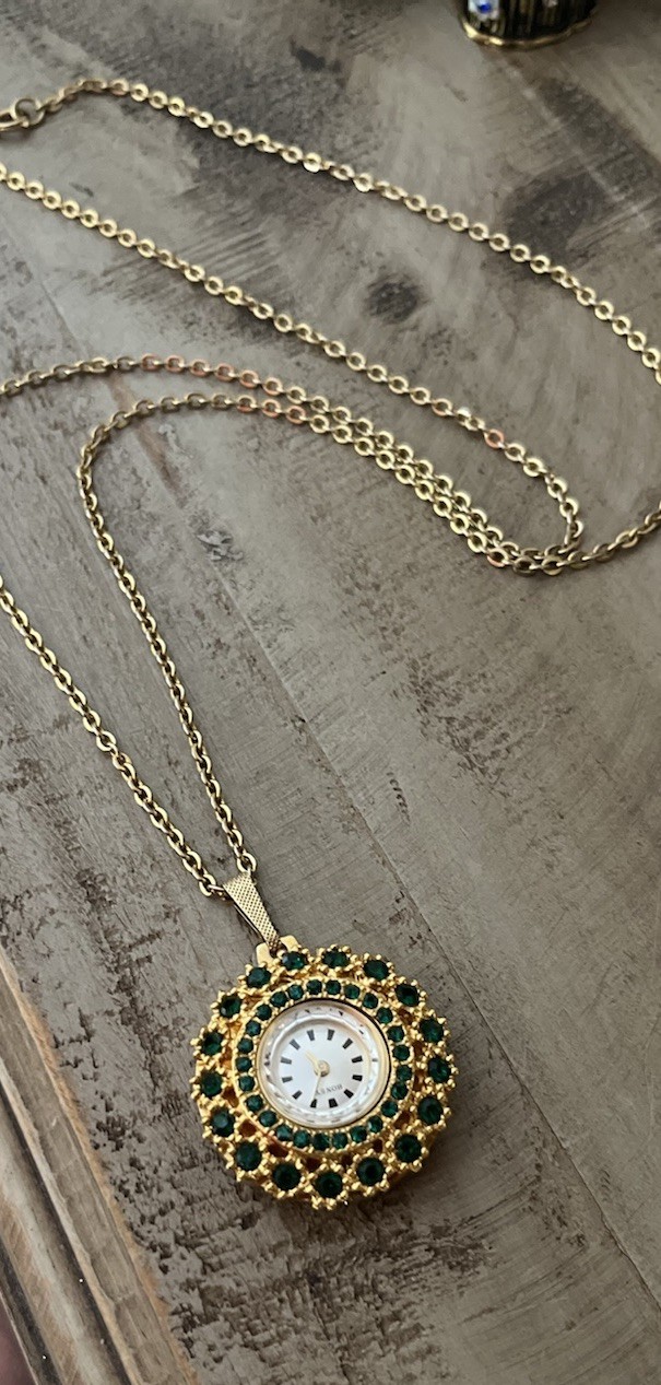 Vintage Honey Hand Wind Green Crystal Gold Tone Pendant Watch Chain Necklace