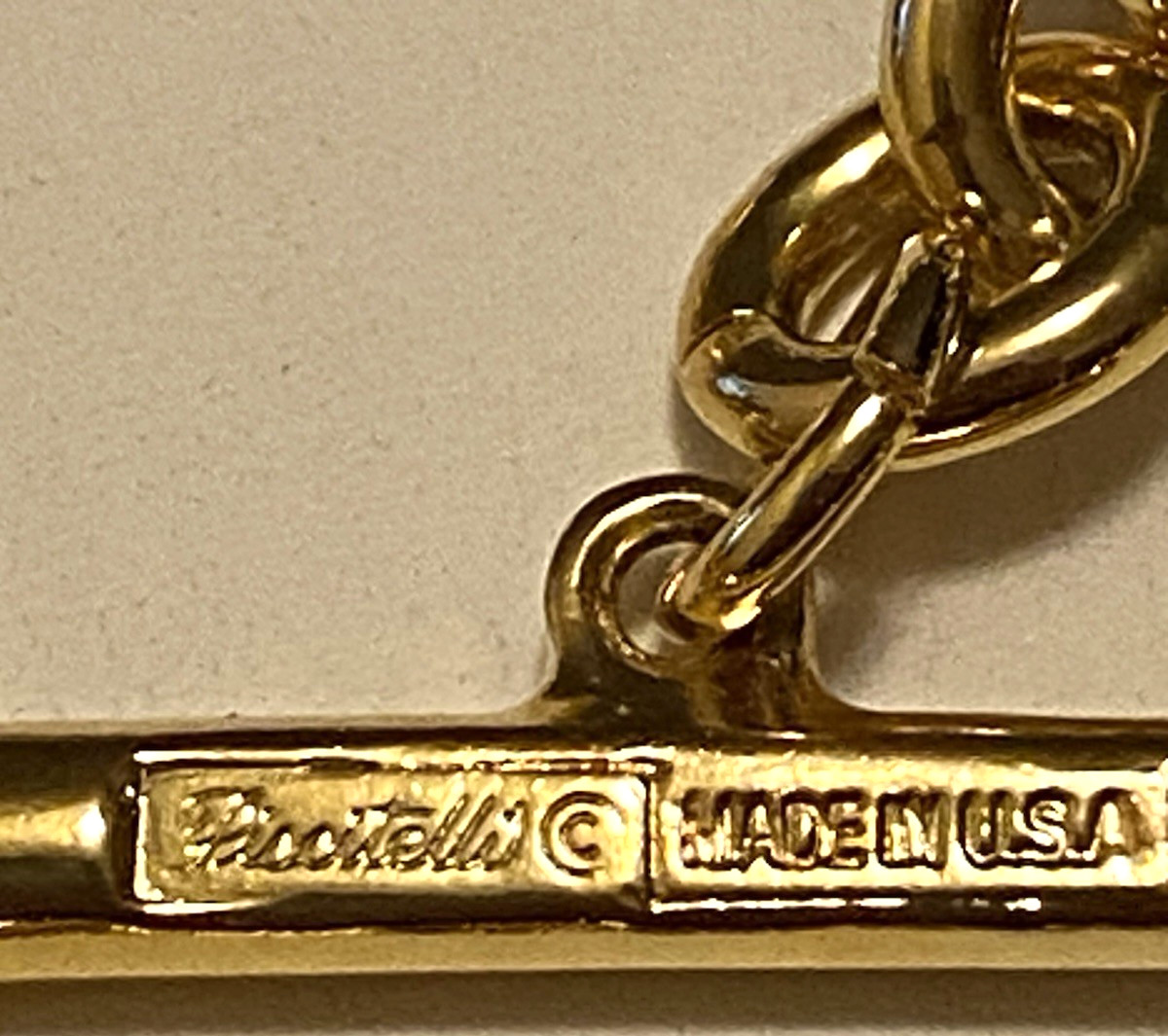 Vintage Piscitelli Gold Tone Necklace Signed Toggle Closure 18 Inches