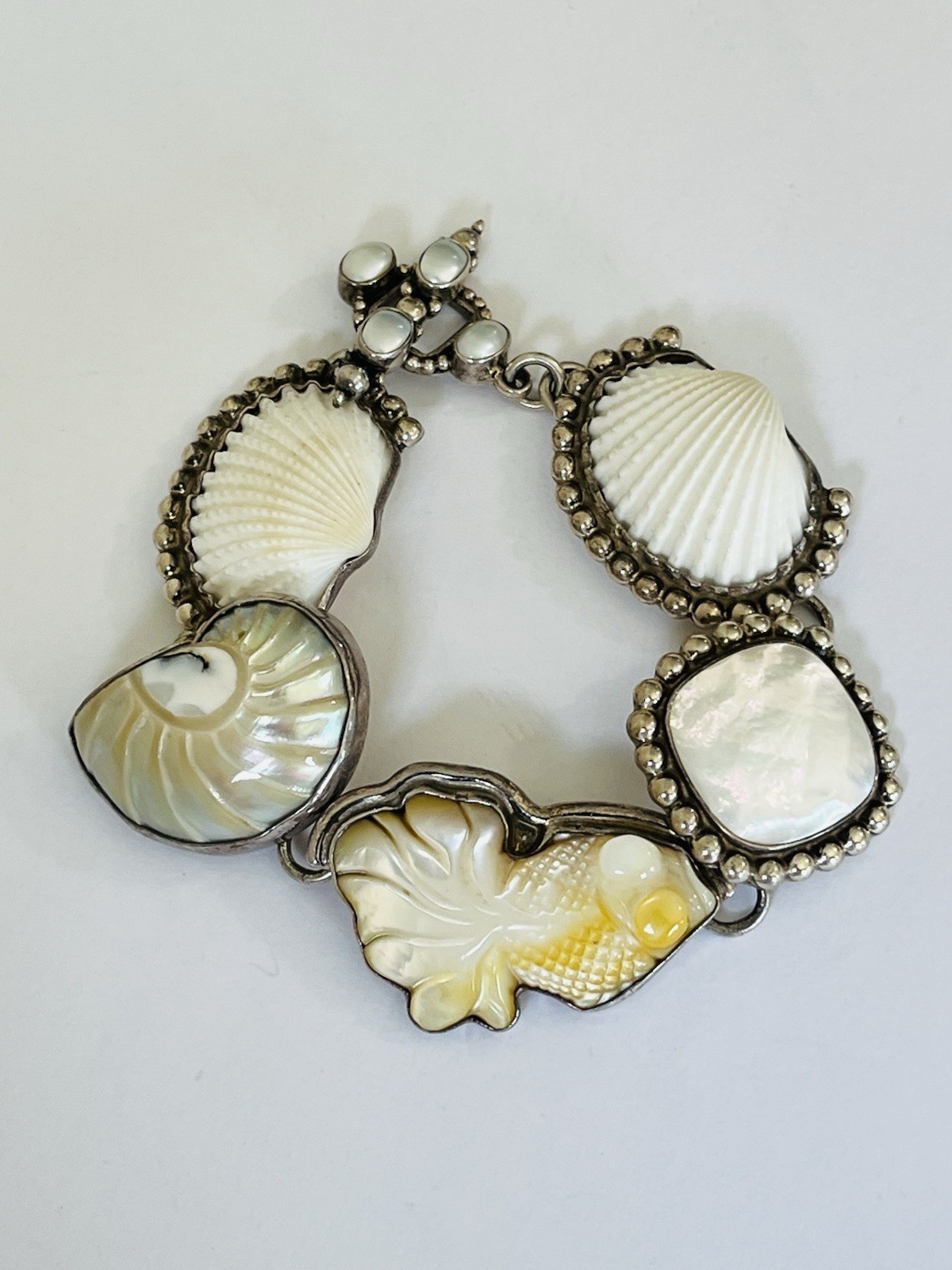Vintage Sterling Silver AMY KAHN RUSSELL Mother Of Pearl Carved Fish Bracelet