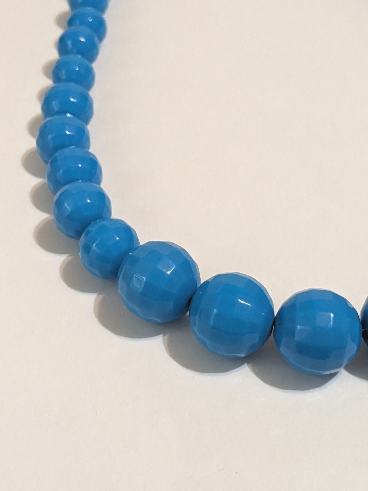 Blue Graduating Bead Faceted Acrylic Necklace. Retro Style. MCM Inspired. 28 In.