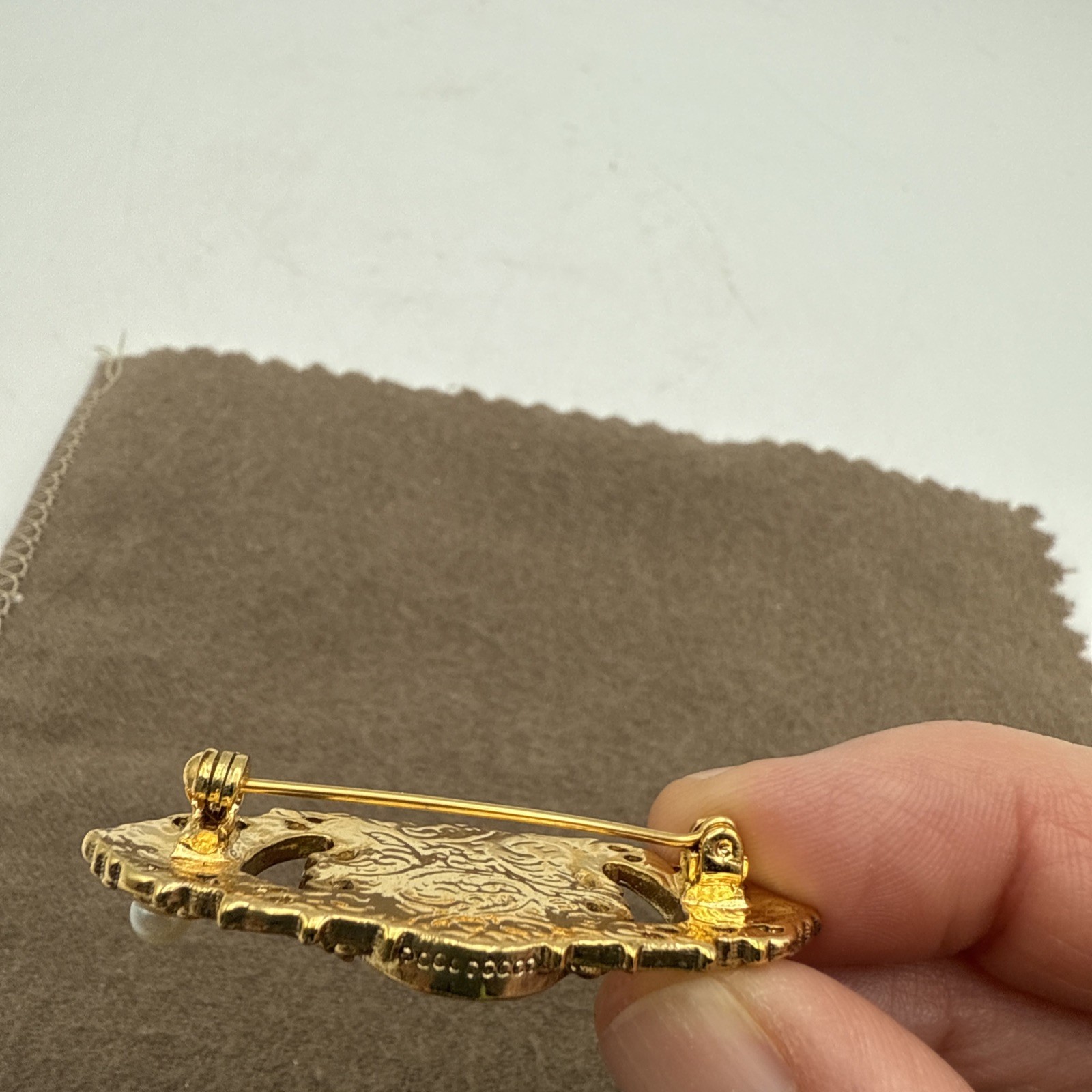 Vintage 1980’s Victorian Revival Brooch Gold Tone Rose Faux Pearls