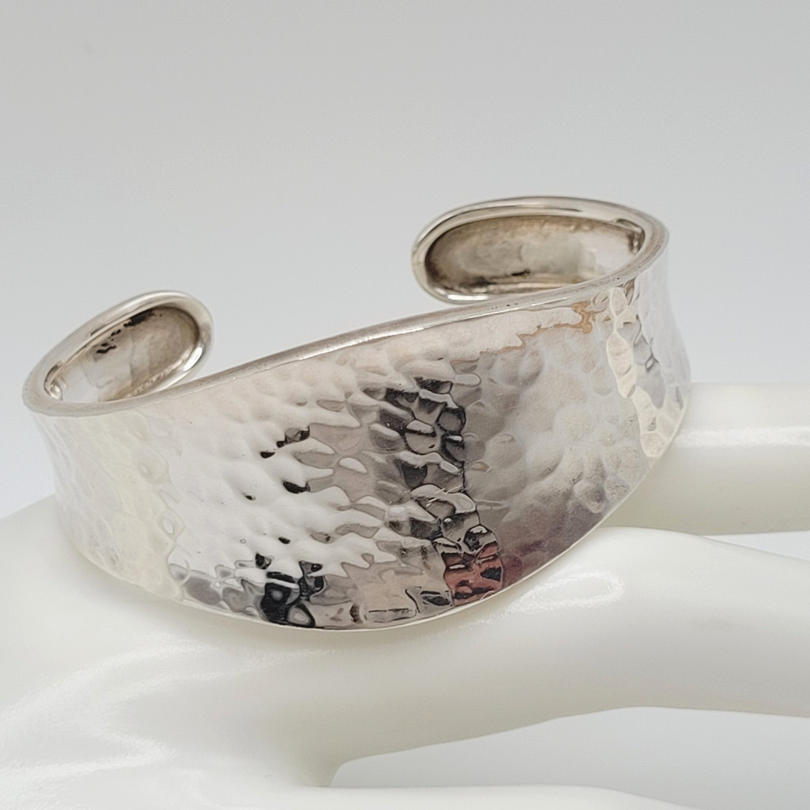 ATI Mexico 925 Sterling Silver Hammered Recessed Wave Cuff Vtg Bracelet 19 Grams