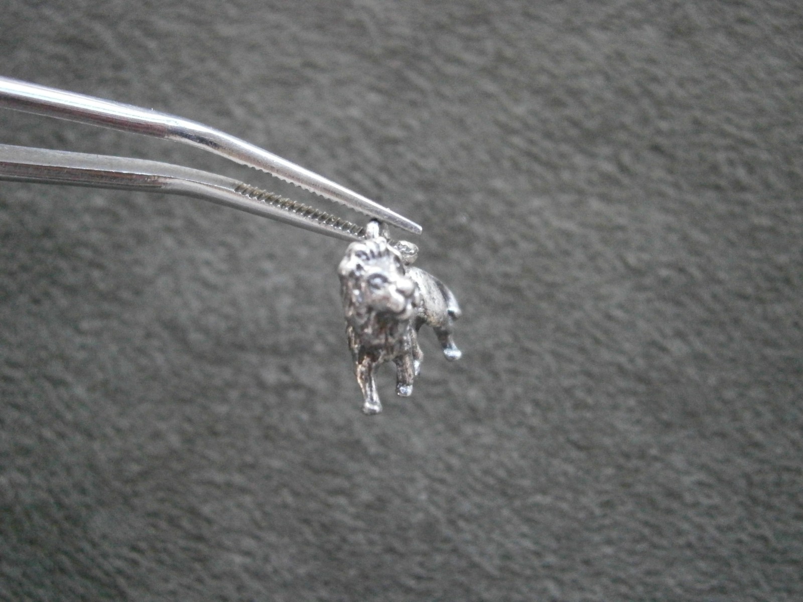 Small Lion Country Safari Lion Vtg Sterling Silver Bracelet Charm Pendant 2.5g
