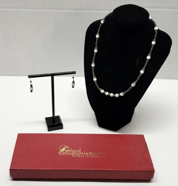 Vintage Black Coral?? Bead Earrings & Necklace Island Companies Ltd.