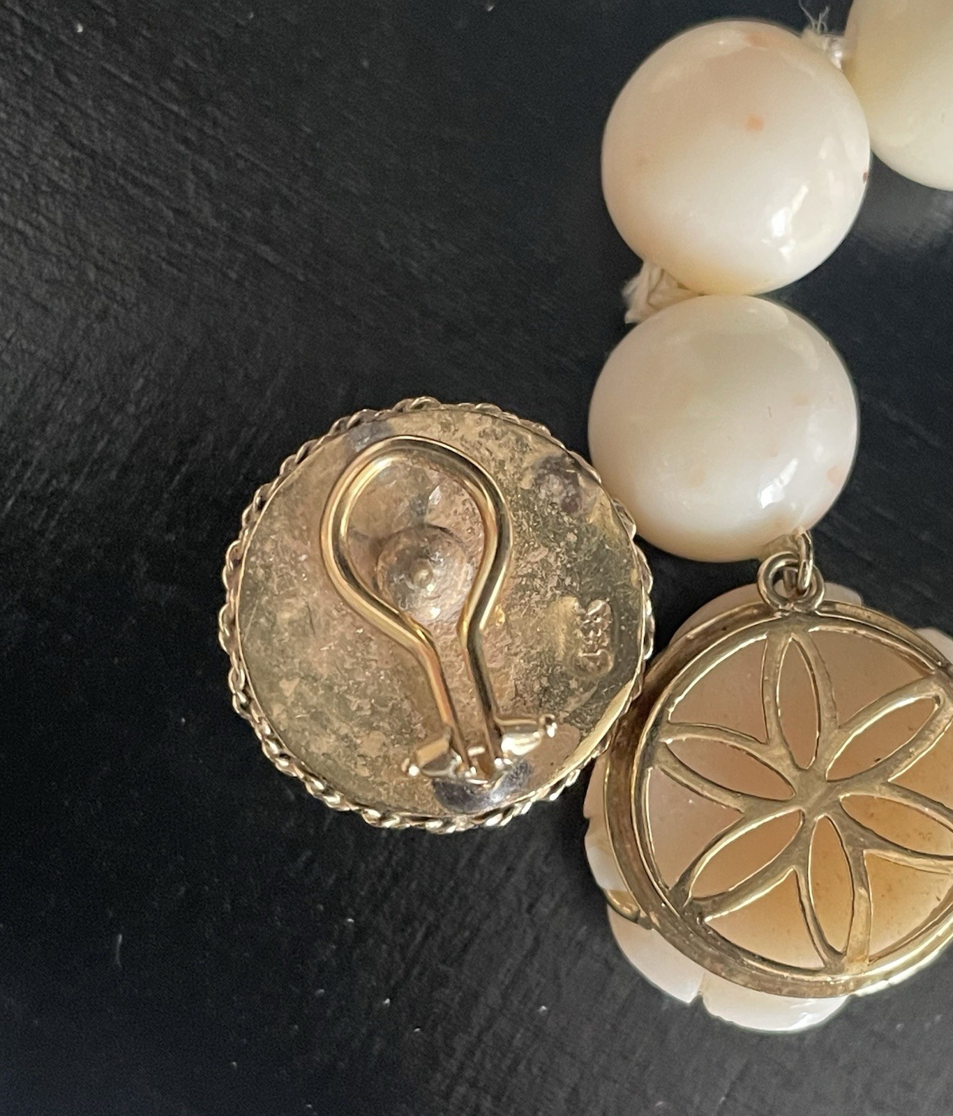 NATURAL ANGEL SKIN CORAL NECKLACE W/ MATCHING EARRINGS-14kt GOLD CLASP & EARRING