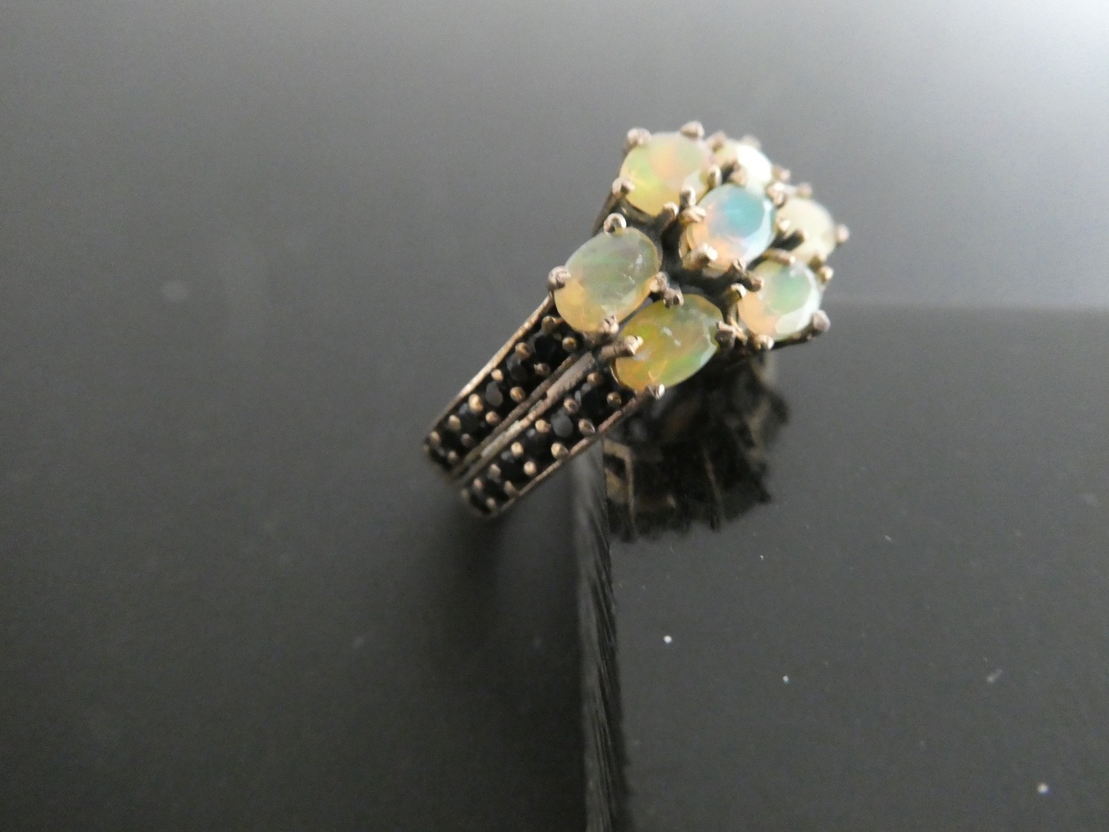 Vintage Opal & Black Sapphire Sterling Silver 925 Band RING Size 6