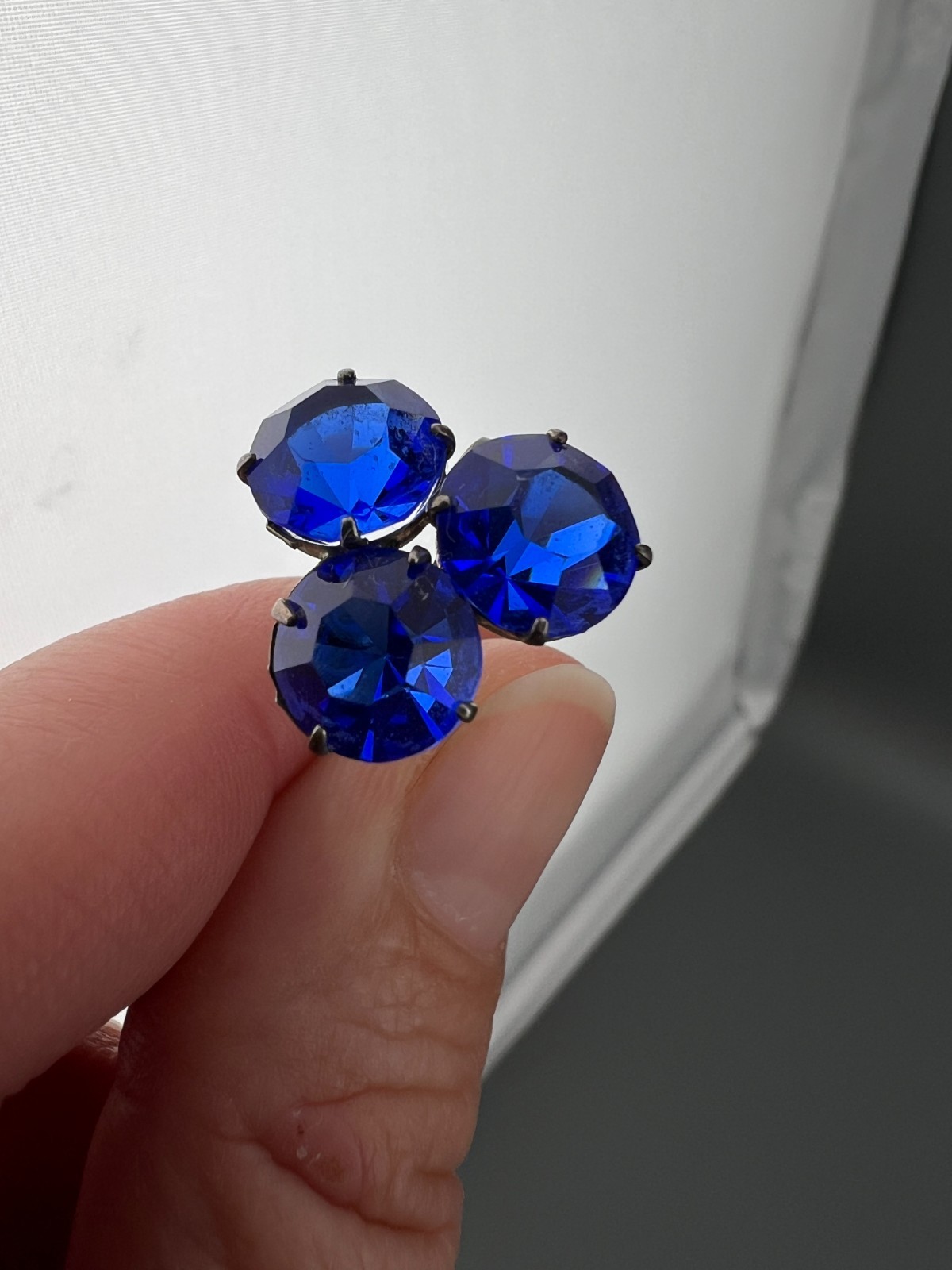 Vintage Sterling Silver Blue Crystal Earrings Cobalt Screw Back Pronged Stunning