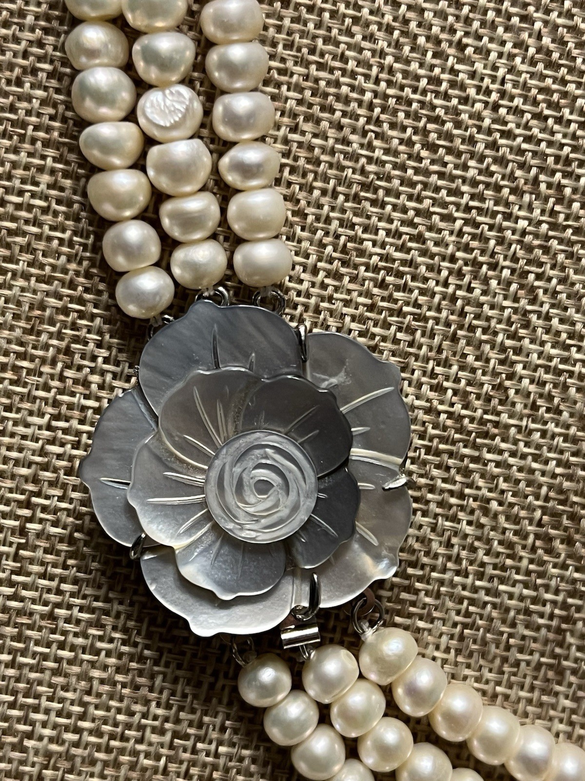ESTATE 3 STRAND GENUINE WHITE PEARL NECKLACE 18-19” ABALONE FLOWER CLASP