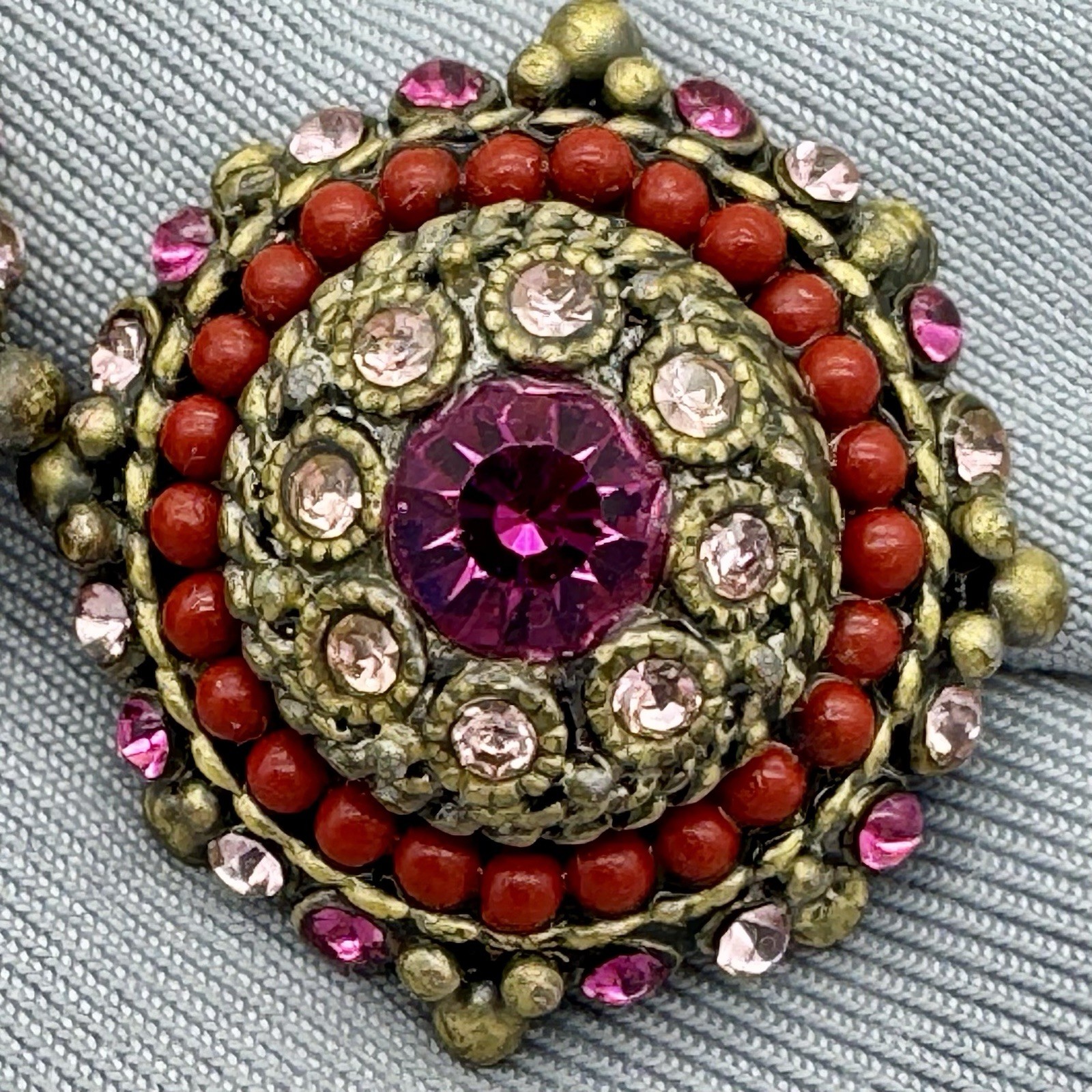 VTG Bronze Crystal Rhinestone Pierced Hinge Back Earrings Lt Rose Fuchsia Red