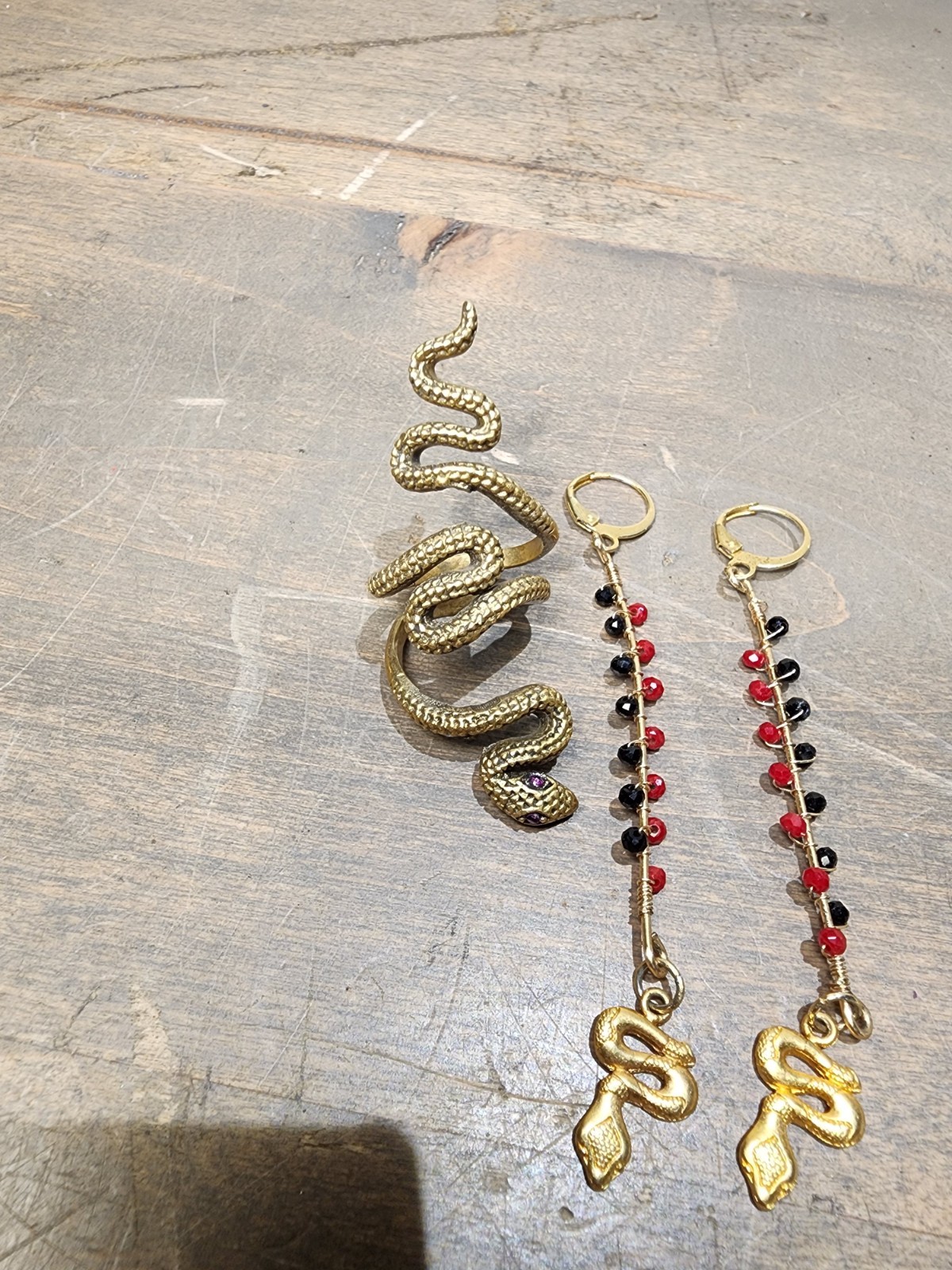 Vintage Lady Art Style Snake Serpent Coiled Wrap Finger Band Ring SZ 5 Brass