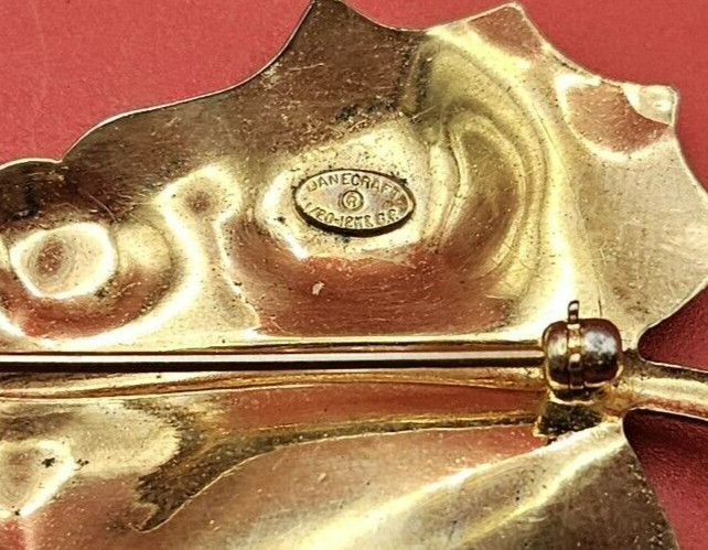 Vintage Signed DANECRAFT 12K Gold Filled Textured Nature LEAF Pin Brooch
