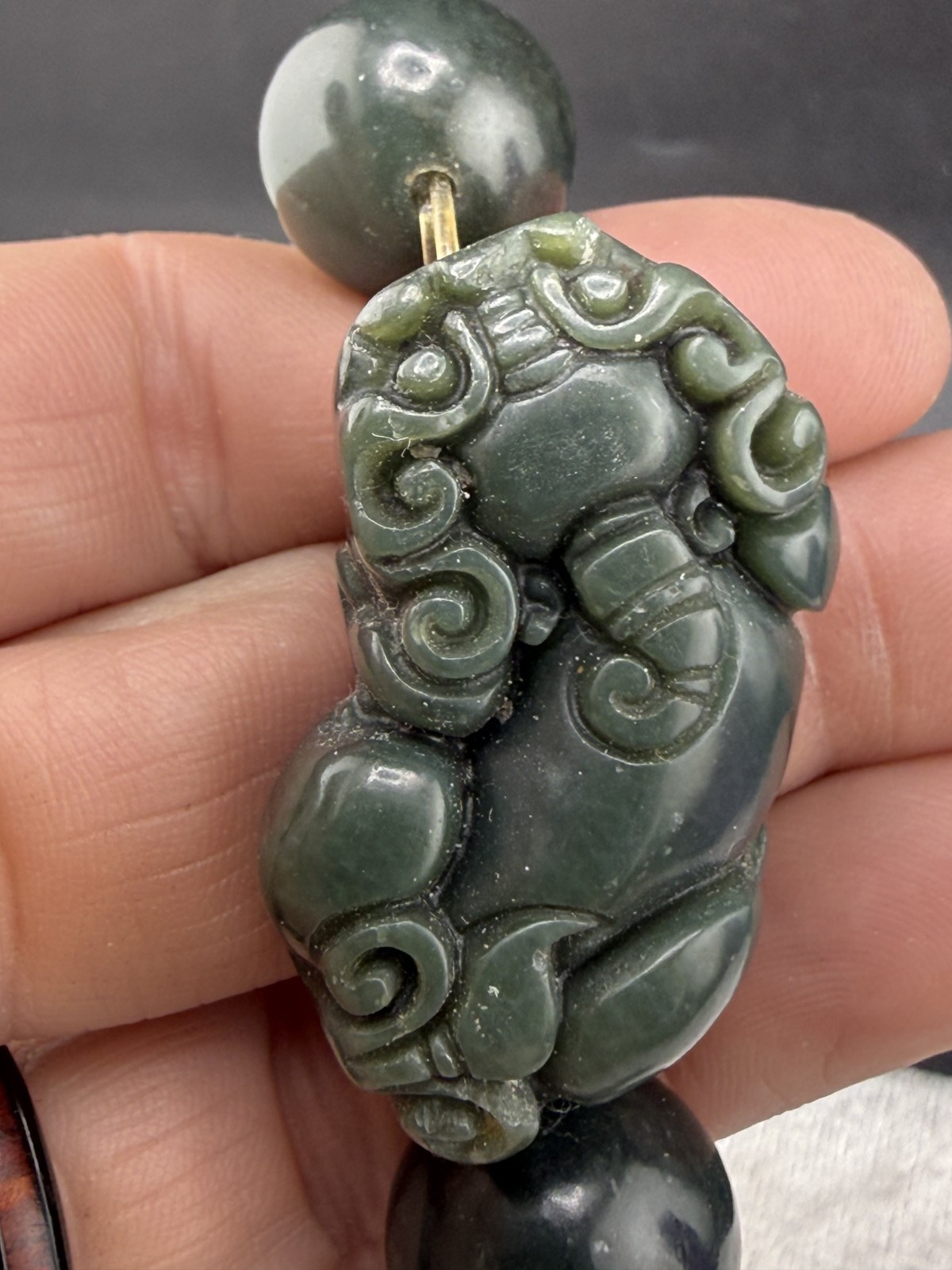 Pixiu Bracelet Green Carved Beads Stretch Band Feng Shui 8″