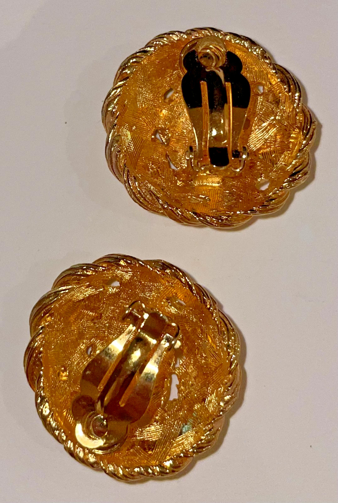 Vintage Anne Klein Gold-tone textured Multi Strand Rope Design clip-on Earrings.
