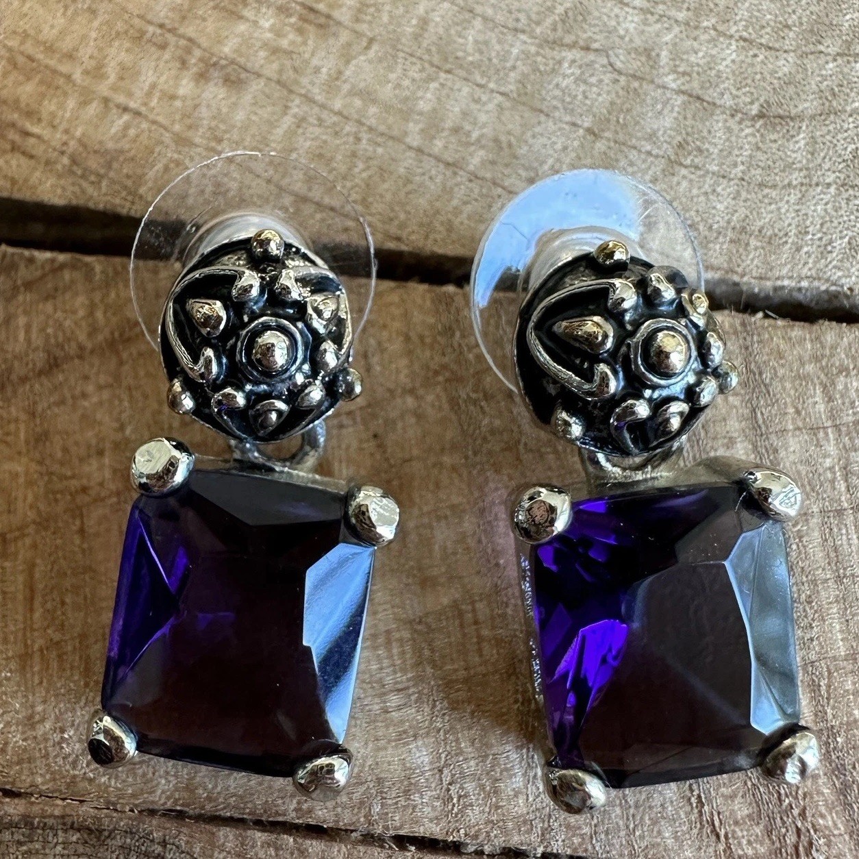 Vintage Pierced Dangle Earrings 1 Inch Purple Amethyst Glass Silver Gold Floral
