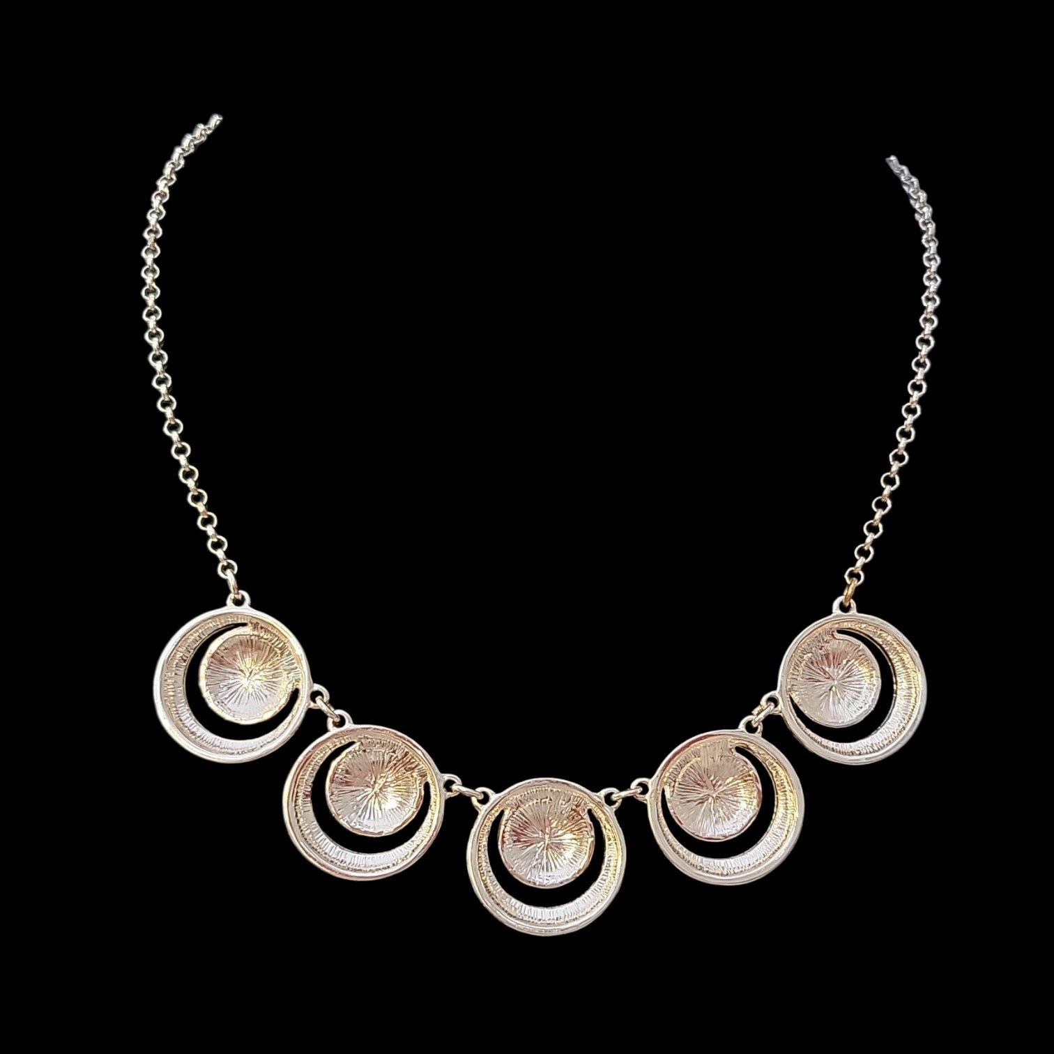 Vtg Liz Claiborne Necklace 5 Silver Tone Double Spheres Orbs Chain Link Tag LC