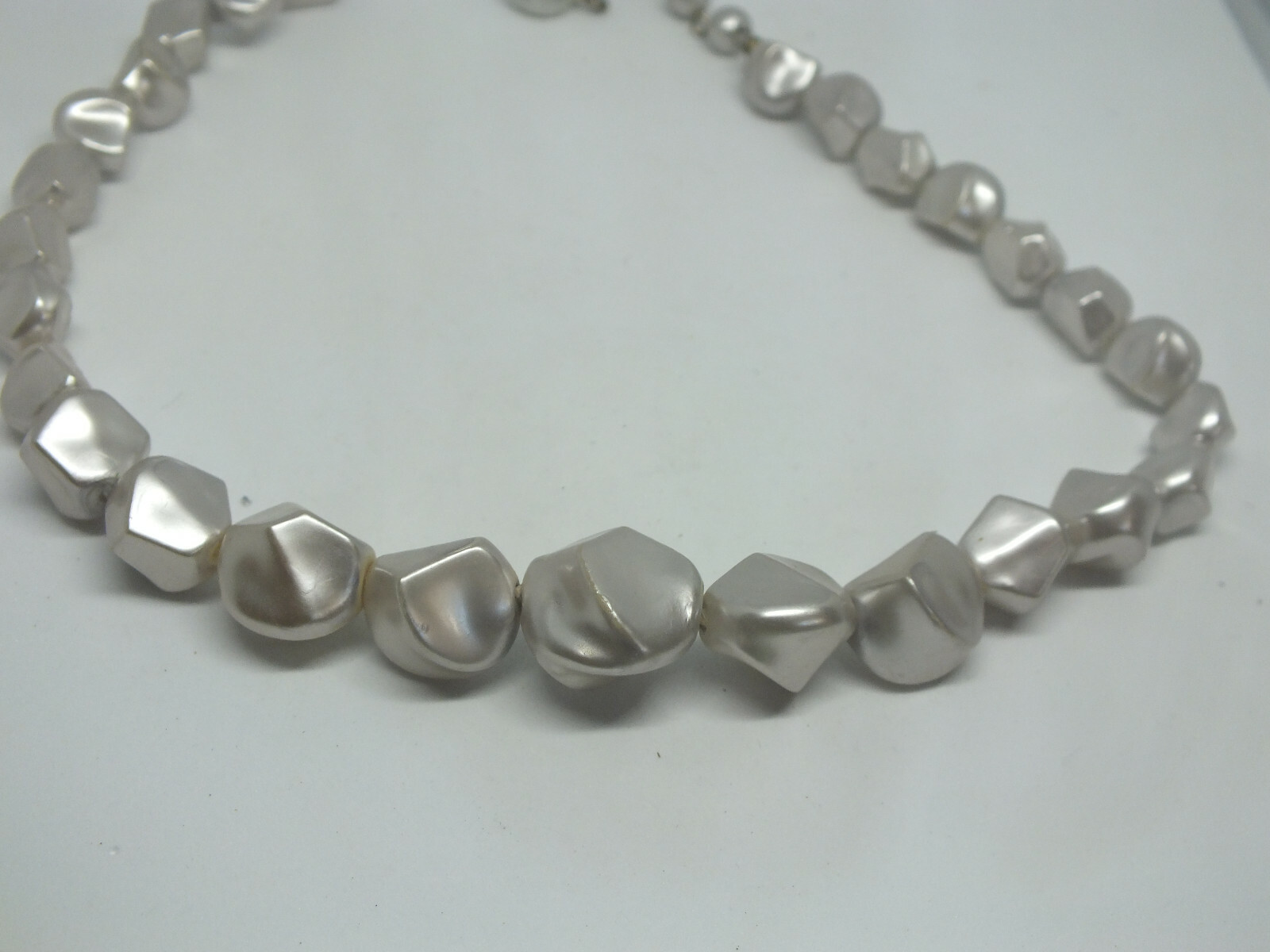 Beautiful Necklace Choker Silver Tone Very Light Gray Beads 13-15″ Long CUTE