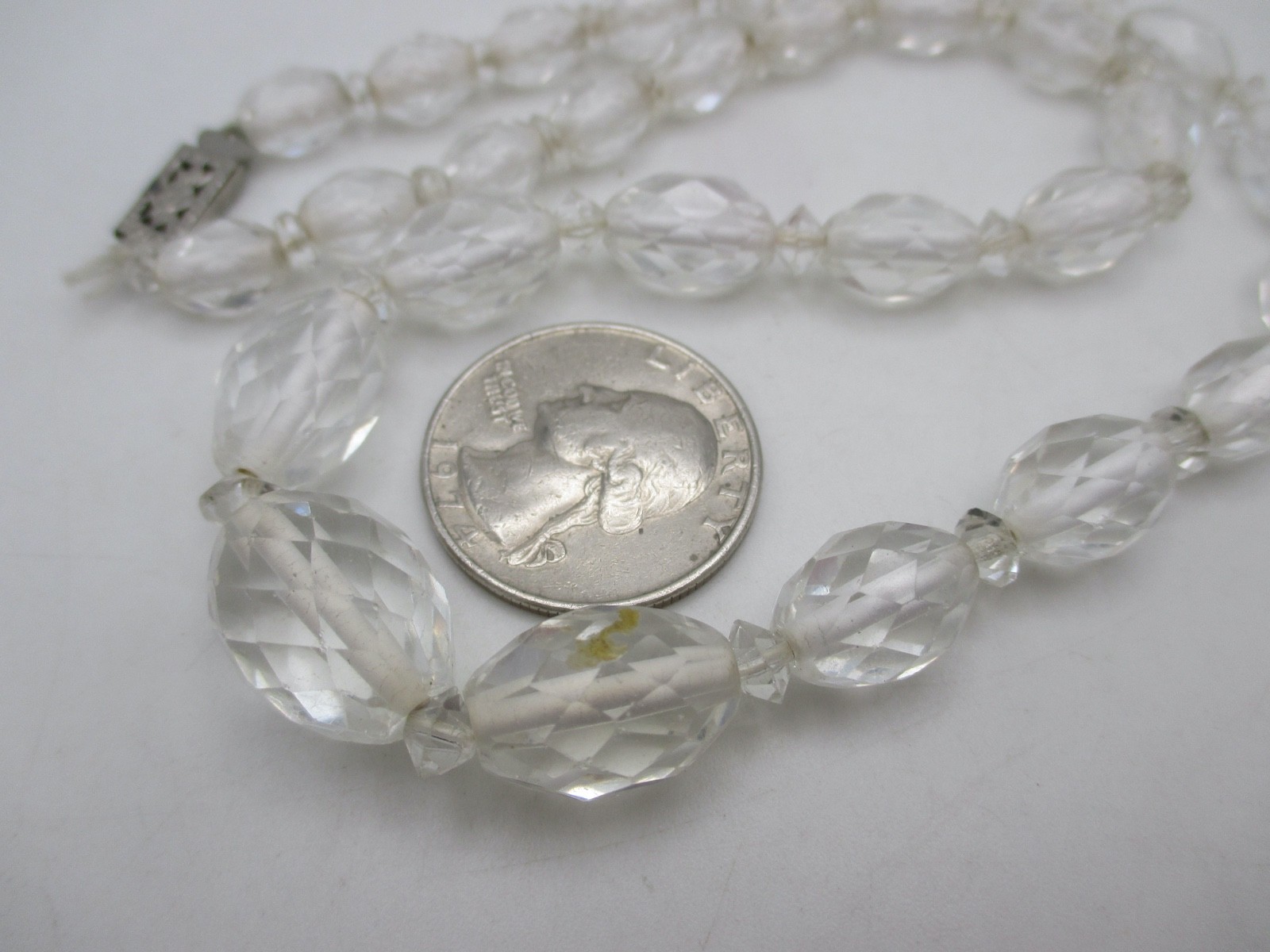 VTG Faceted Oblong Crystal Glass Bead Choker Necklace 17″