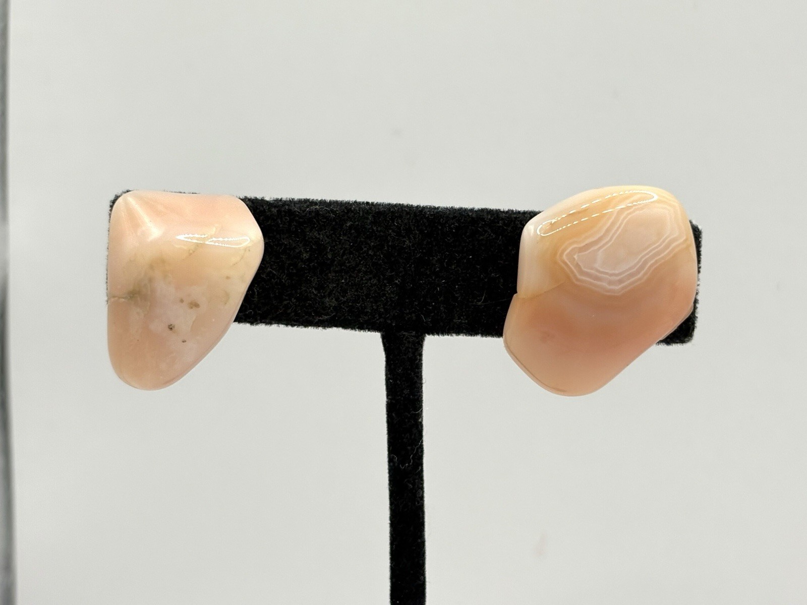 Dyed Peachy Pink Freeform Agate Clip On Earrings VTG