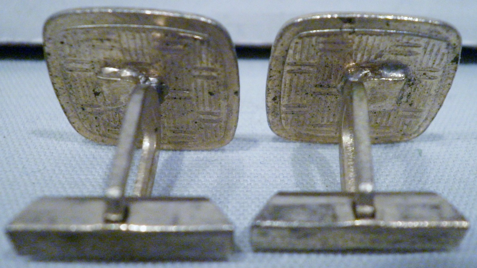 Vintage Gold Tone Woven Design Tie Clip Bar and Cuff Links