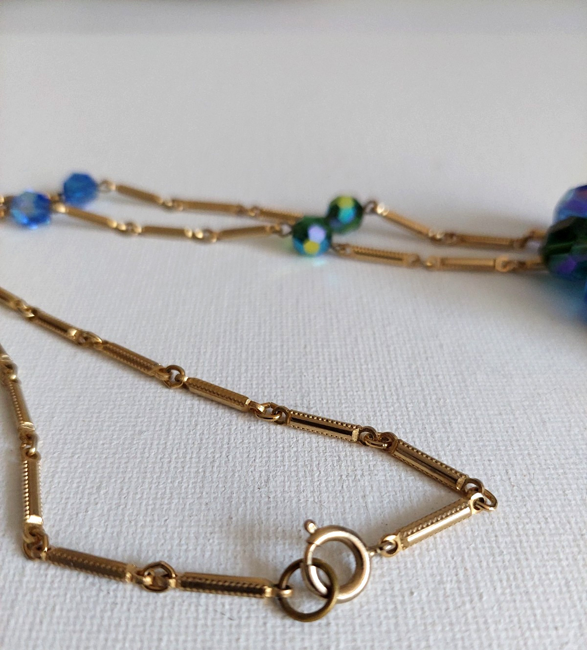 Vintage Gold Tone AB Crystal Blue Green Cluster Pendant Necklace 28 ” Grapes