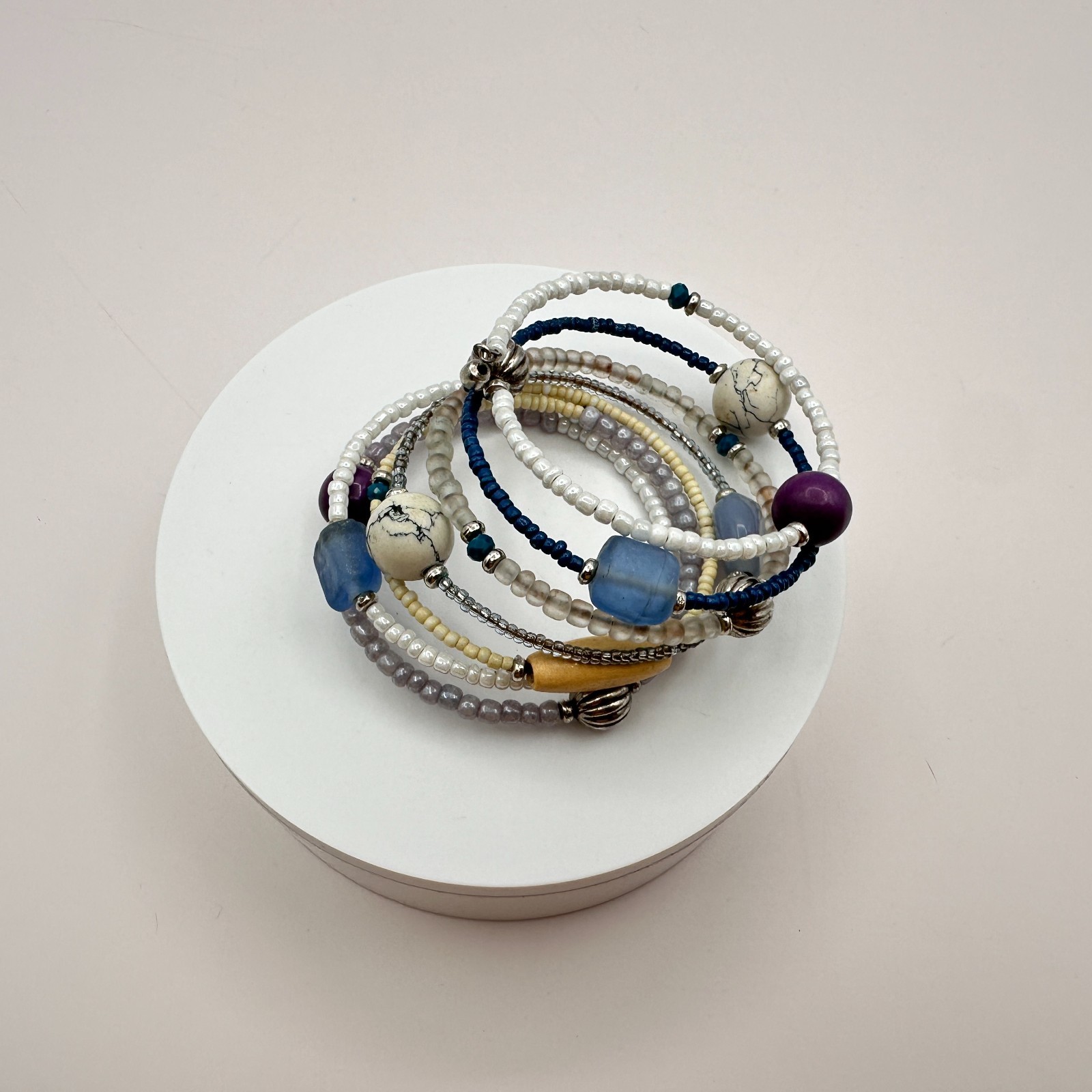 Vintage 90s Multi-Strand Wrap Bracelet Glass Beads Boho Women’s Fashion Jewelry