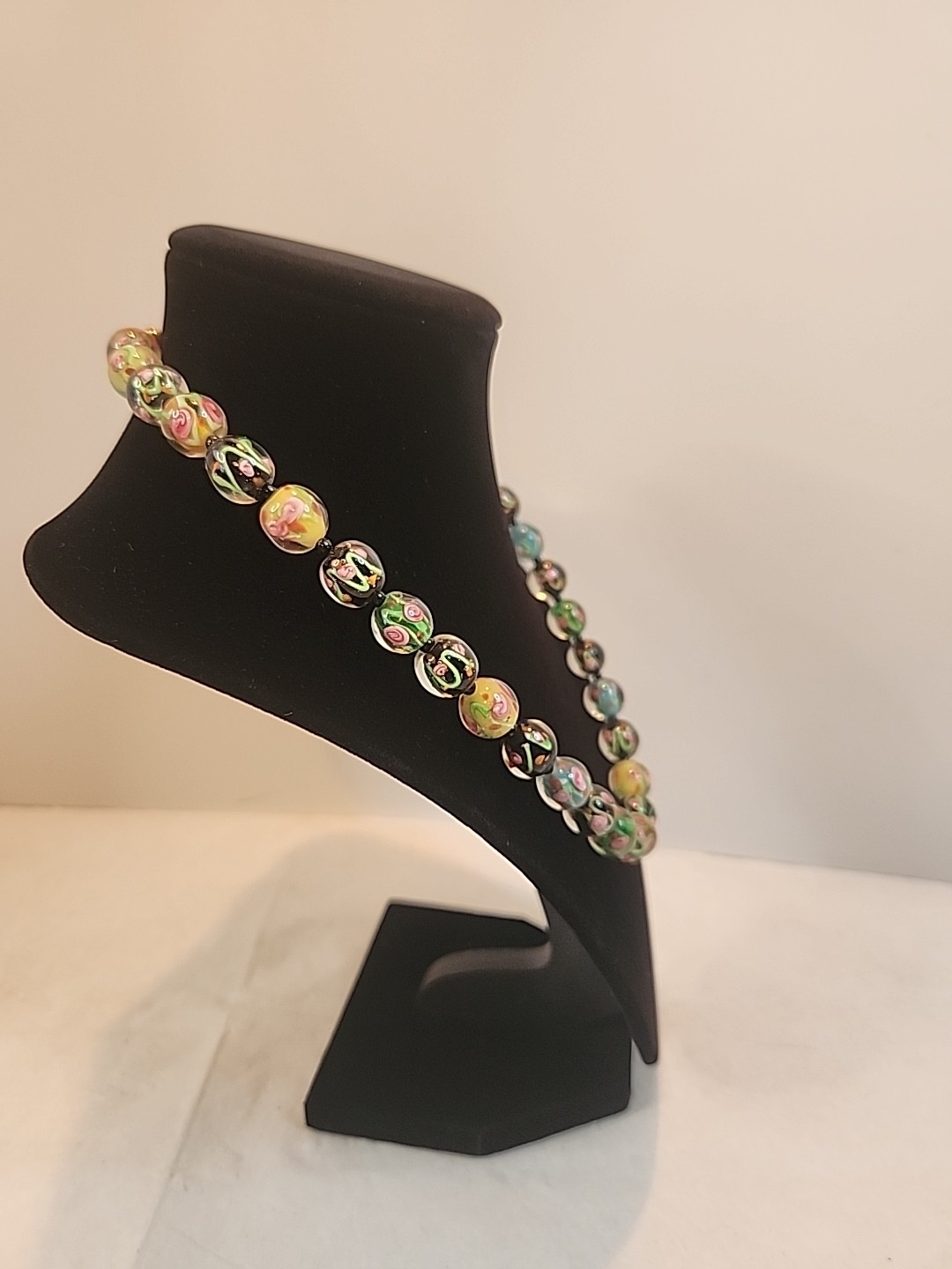 Vintage Multicolor Blown Glass Beaded Floral Necklace W/Toggle Clasp 19″
