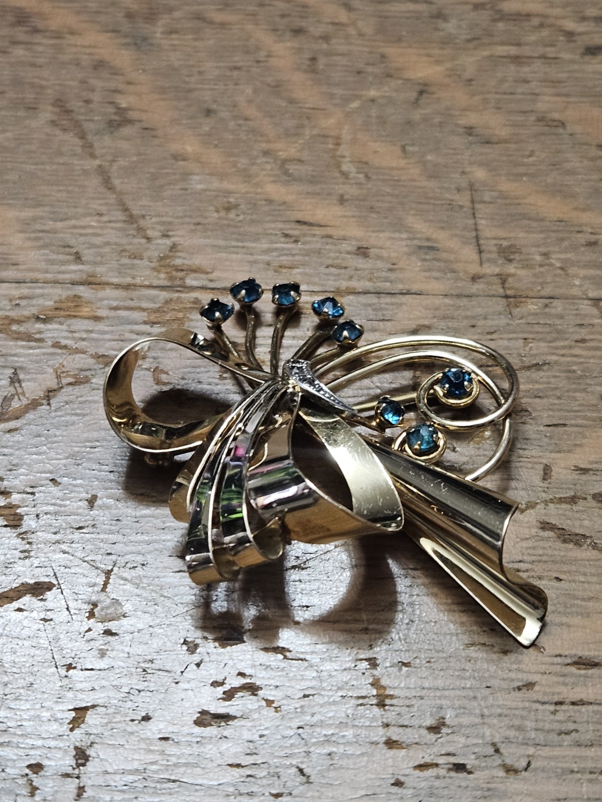 Vintage Signed CM Brooch Gold Filled 1/20 12k Blue Stones Bow And Sprig