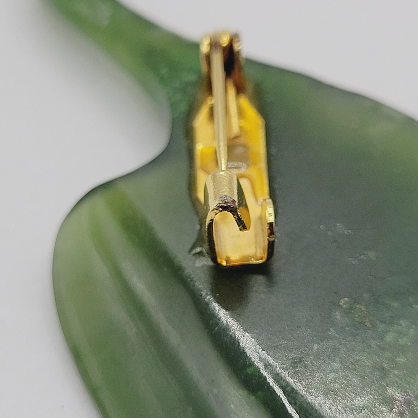 NW Snow Goose Snowgoose Dark Green Jade Brooch Pin Vintage Coldwater Creek 1980s