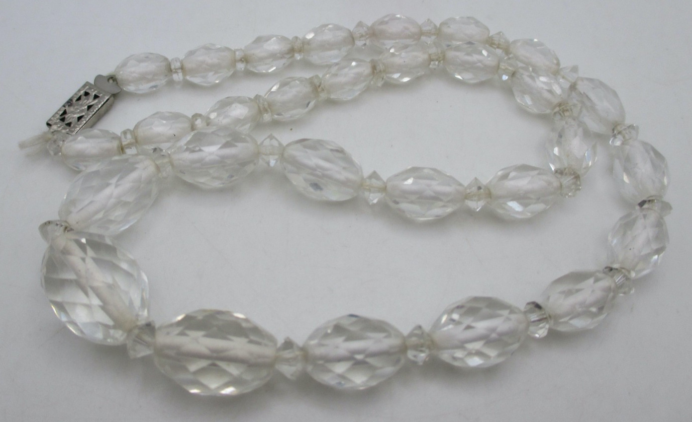 VTG Faceted Oblong Crystal Glass Bead Choker Necklace 17″