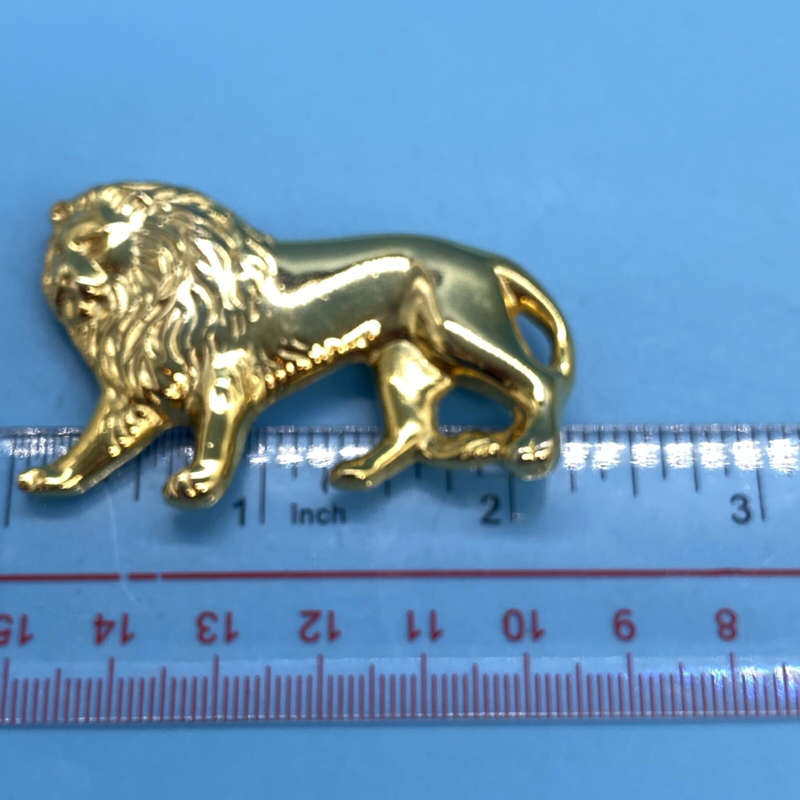 Lion Brooch Not Signed 2.25″ L x 1.5″ T Walking Medium Size Gold-Tone Metal VTG
